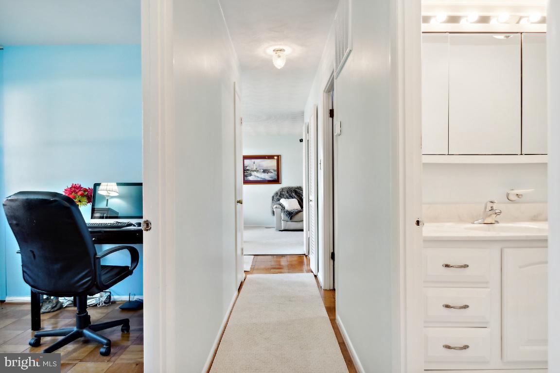 VALLEYWOOD - Residential