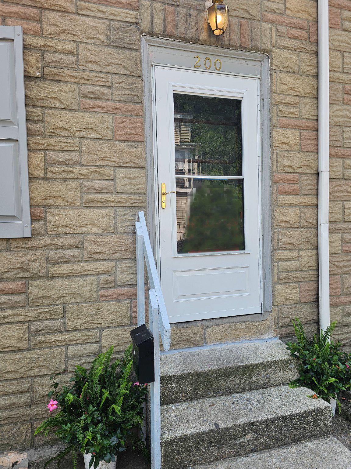 200 MAIN STREET