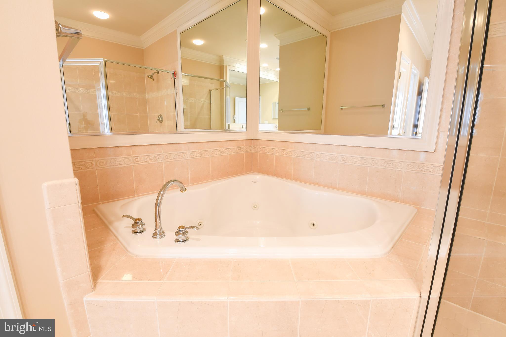 BELMONT BAY - Residential