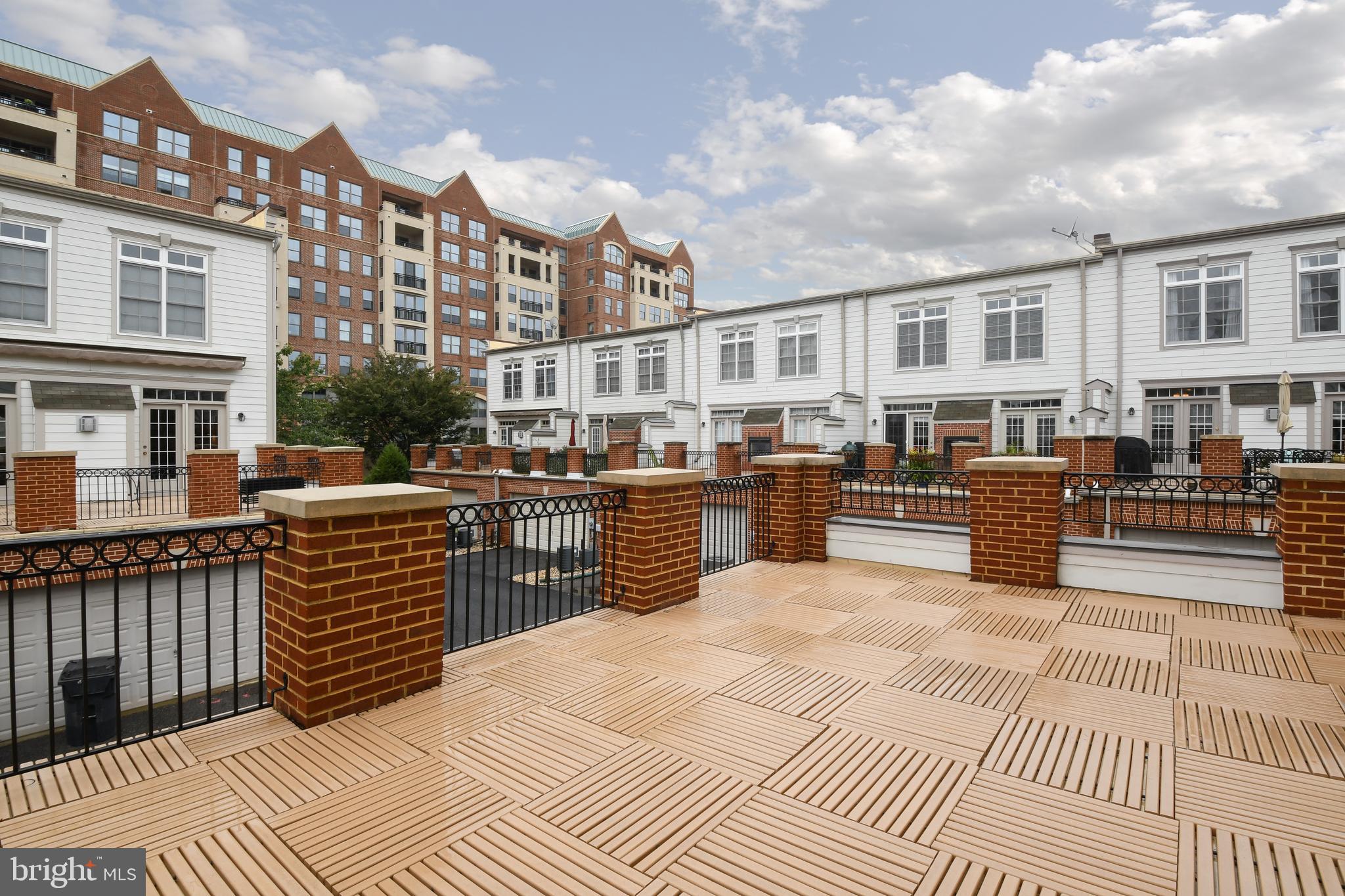 BELMONT BAY - Residential