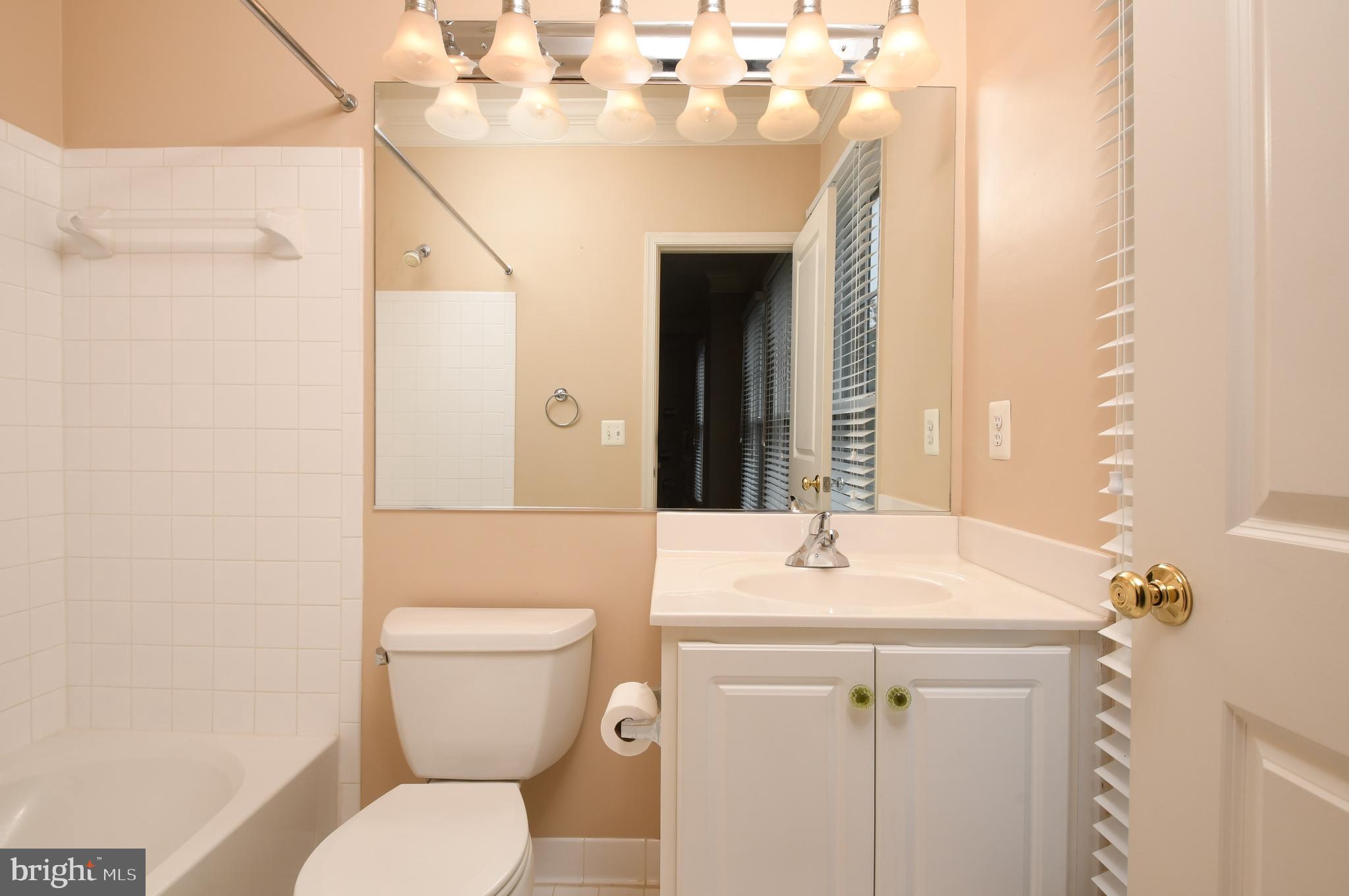 BELMONT BAY - Residential