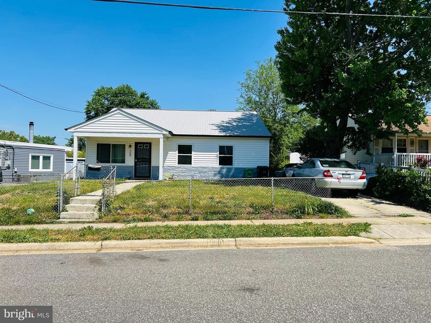 Fully Renovated Cozy Home in Southlawn for Your Cozy Warm Living. All-new features in 2022, including High Ceilings, Cozy Back Porch and Gleaming Wood Floors at Your Comfortable Sales Price. It's All About Your Comfort...Go For It!