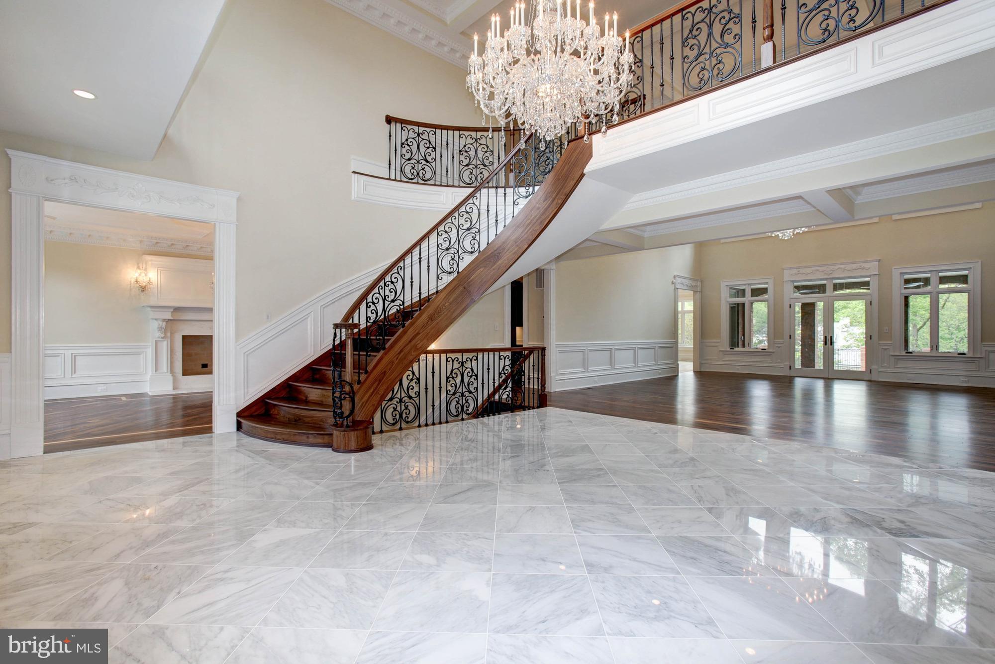 PEACOCK STATION - Residential