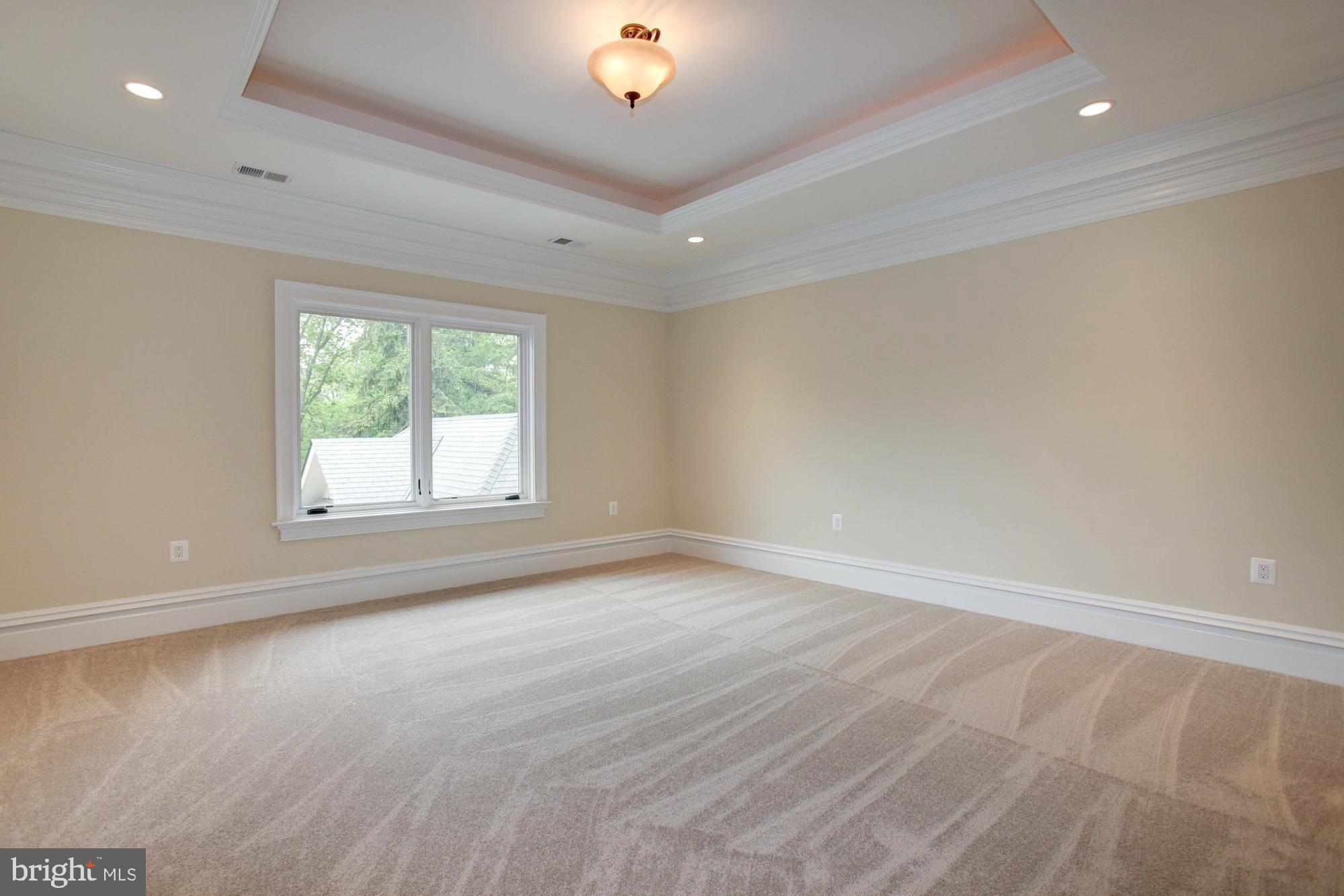 PEACOCK STATION - Residential