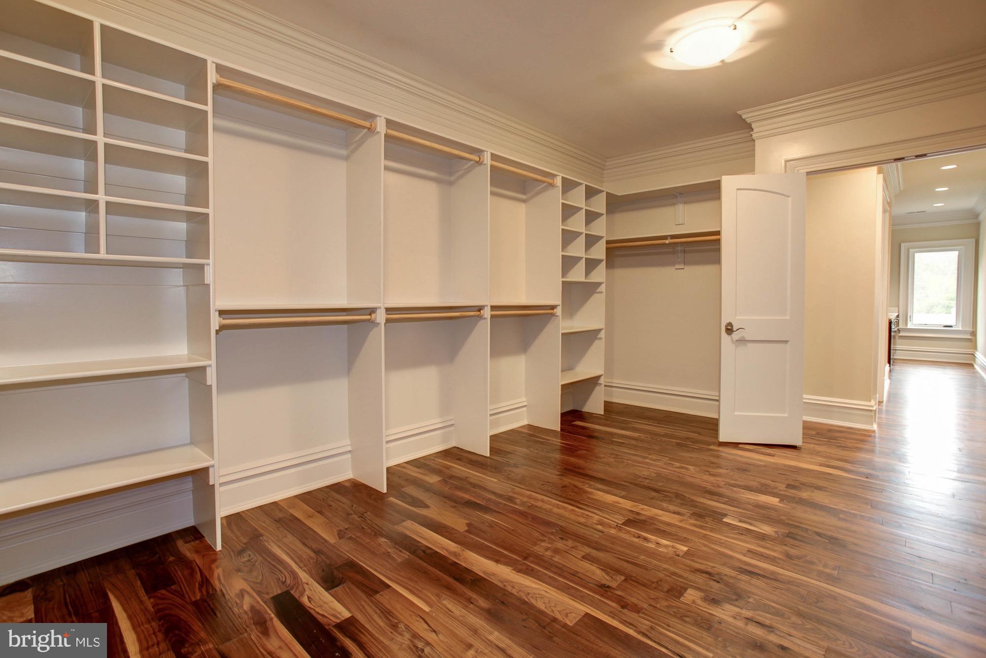 PEACOCK STATION - Residential