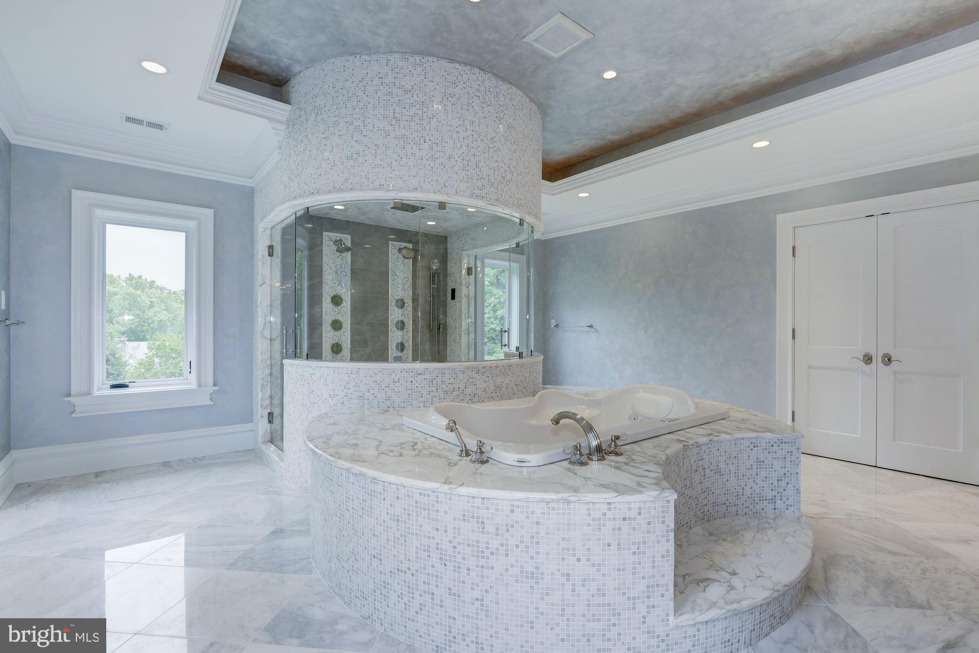 PEACOCK STATION - Residential