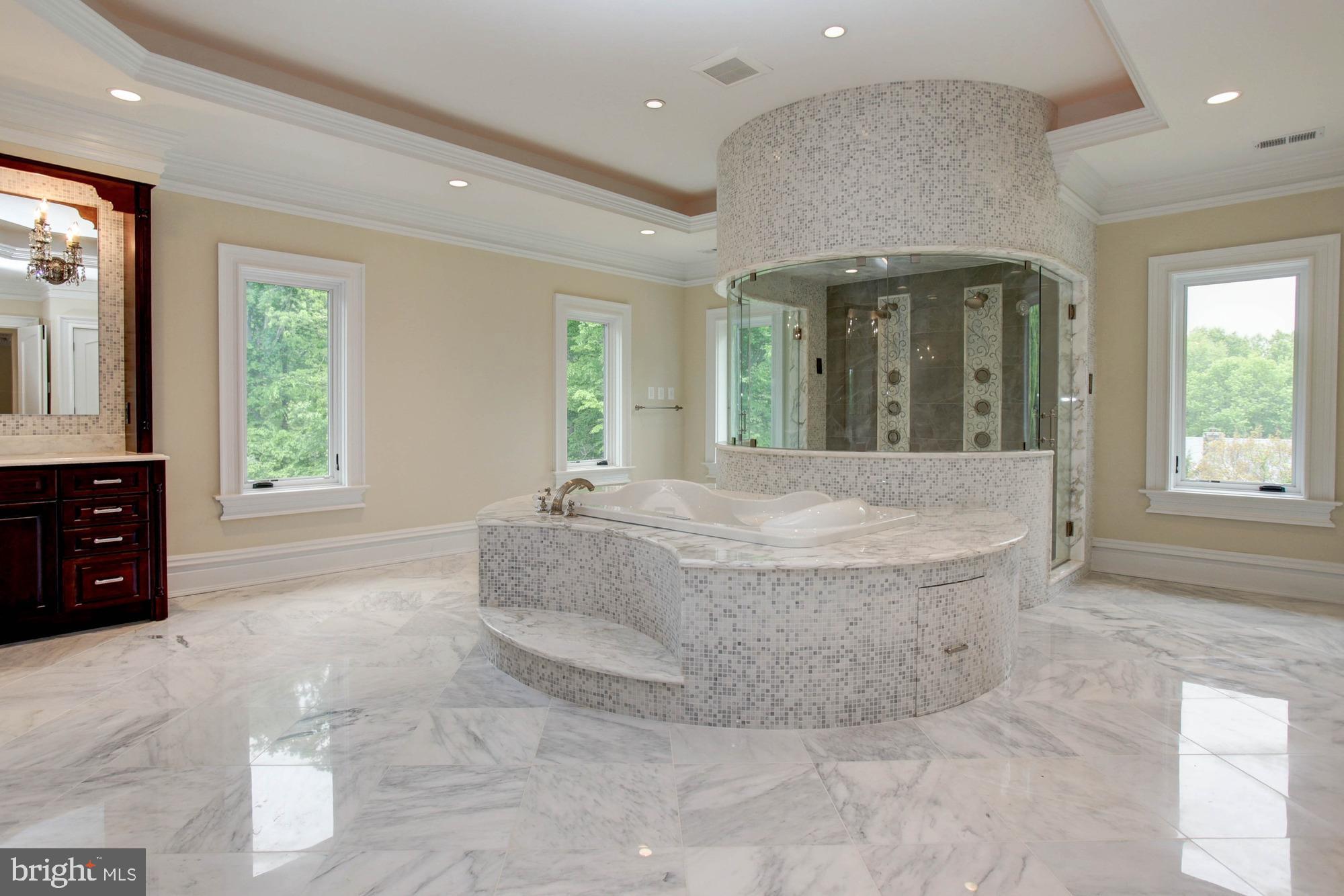 PEACOCK STATION - Residential