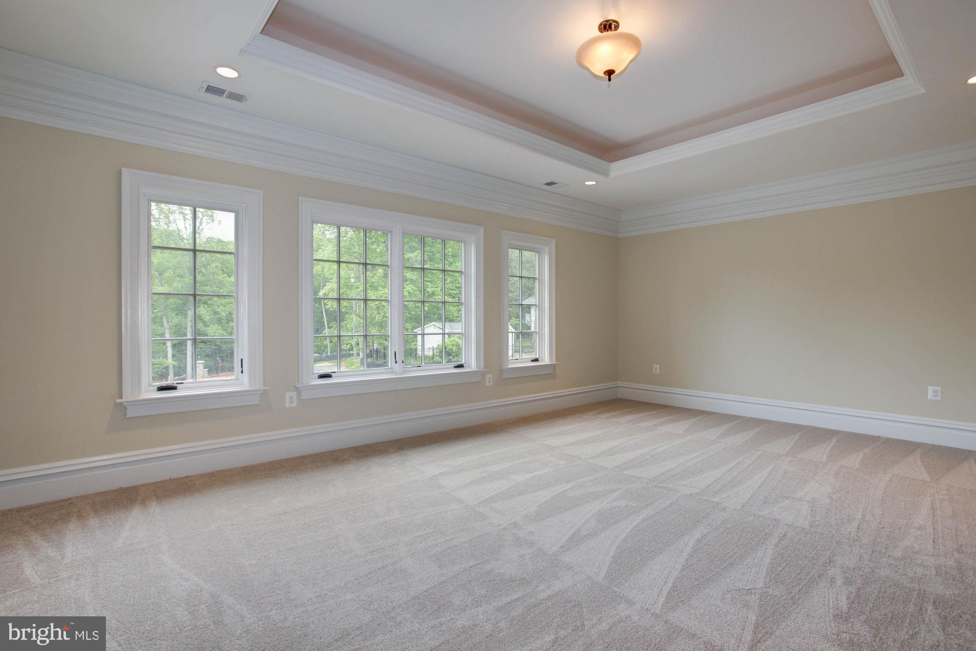 PEACOCK STATION - Residential