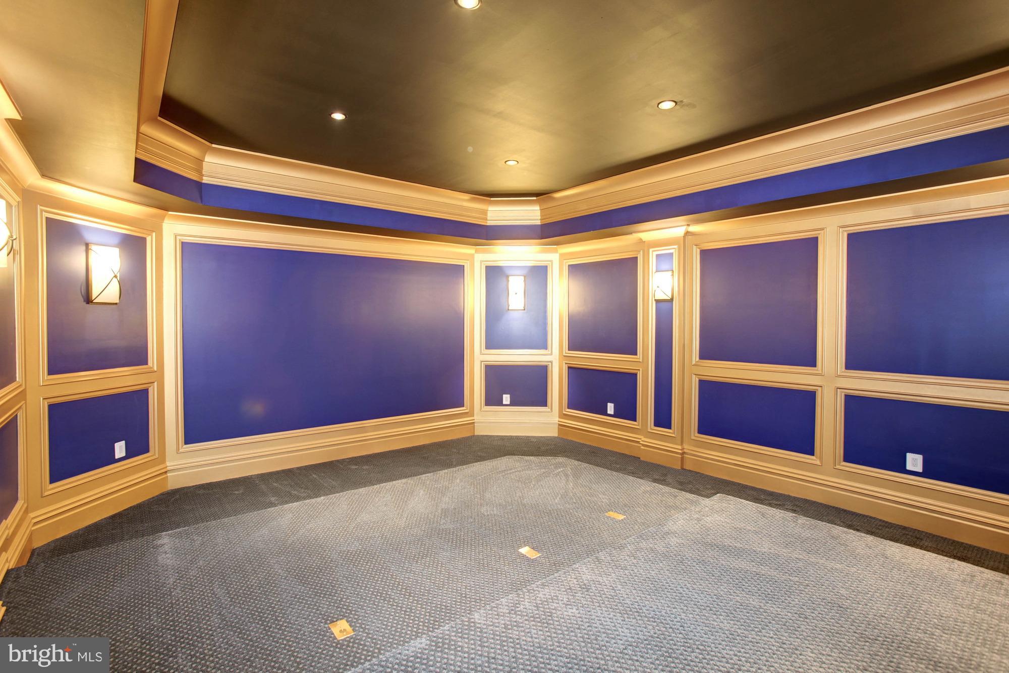 PEACOCK STATION - Residential