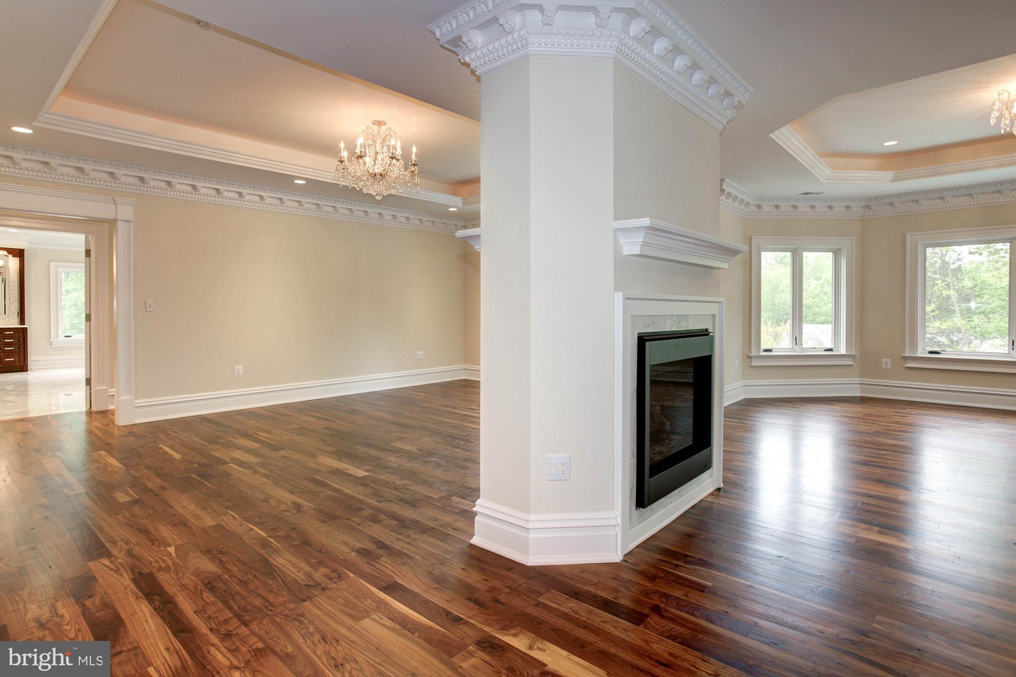 PEACOCK STATION - Residential