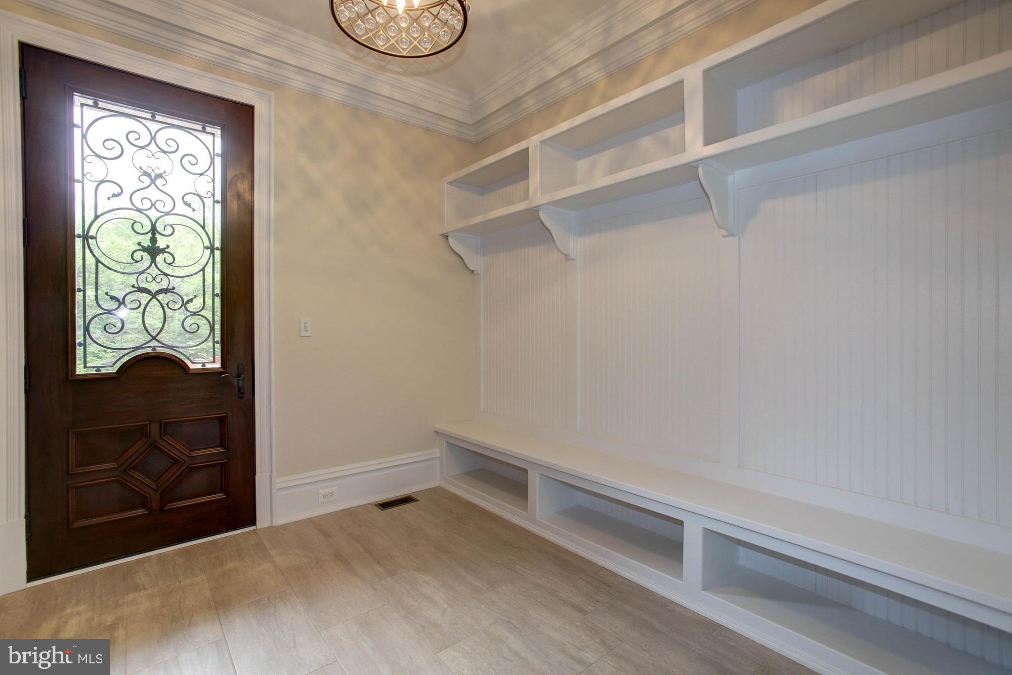 PEACOCK STATION - Residential