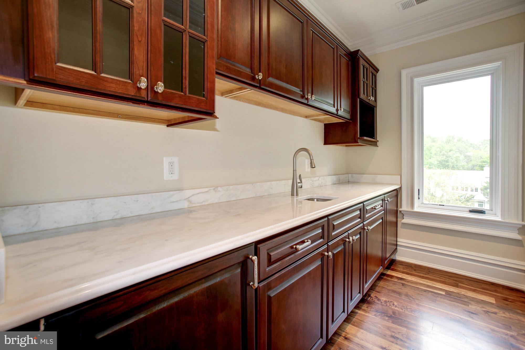 PEACOCK STATION - Residential