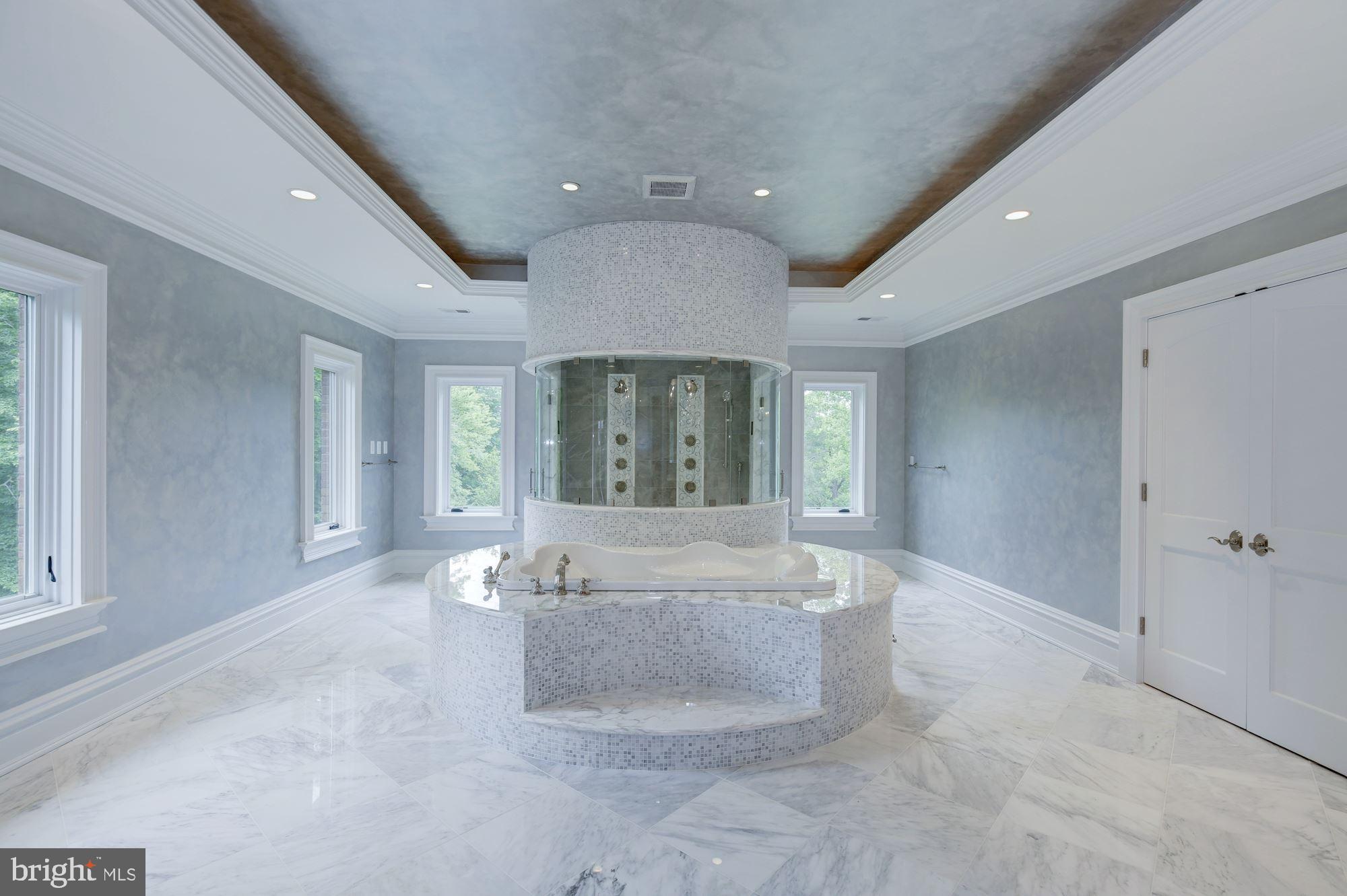 PEACOCK STATION - Residential