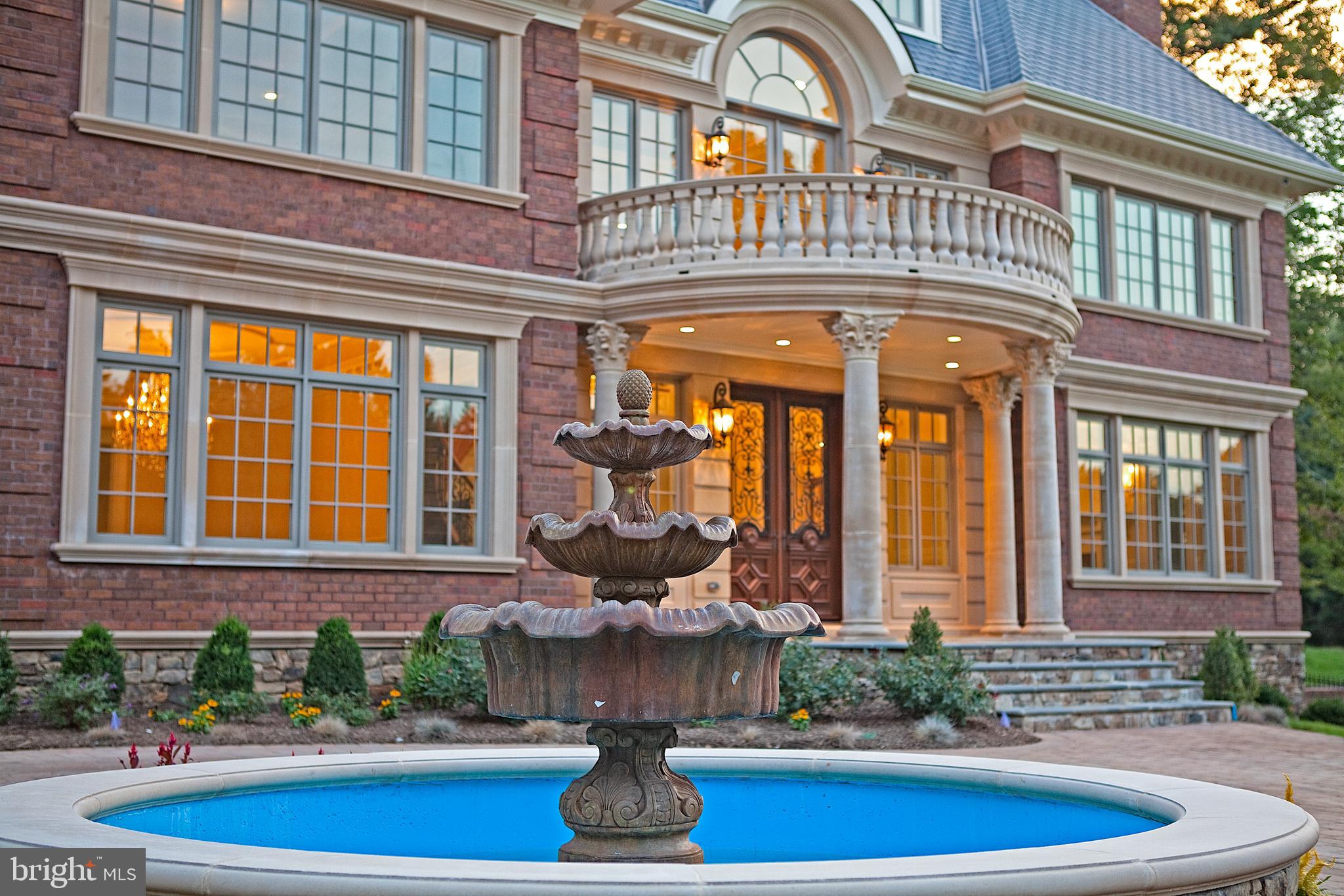 PEACOCK STATION - Residential