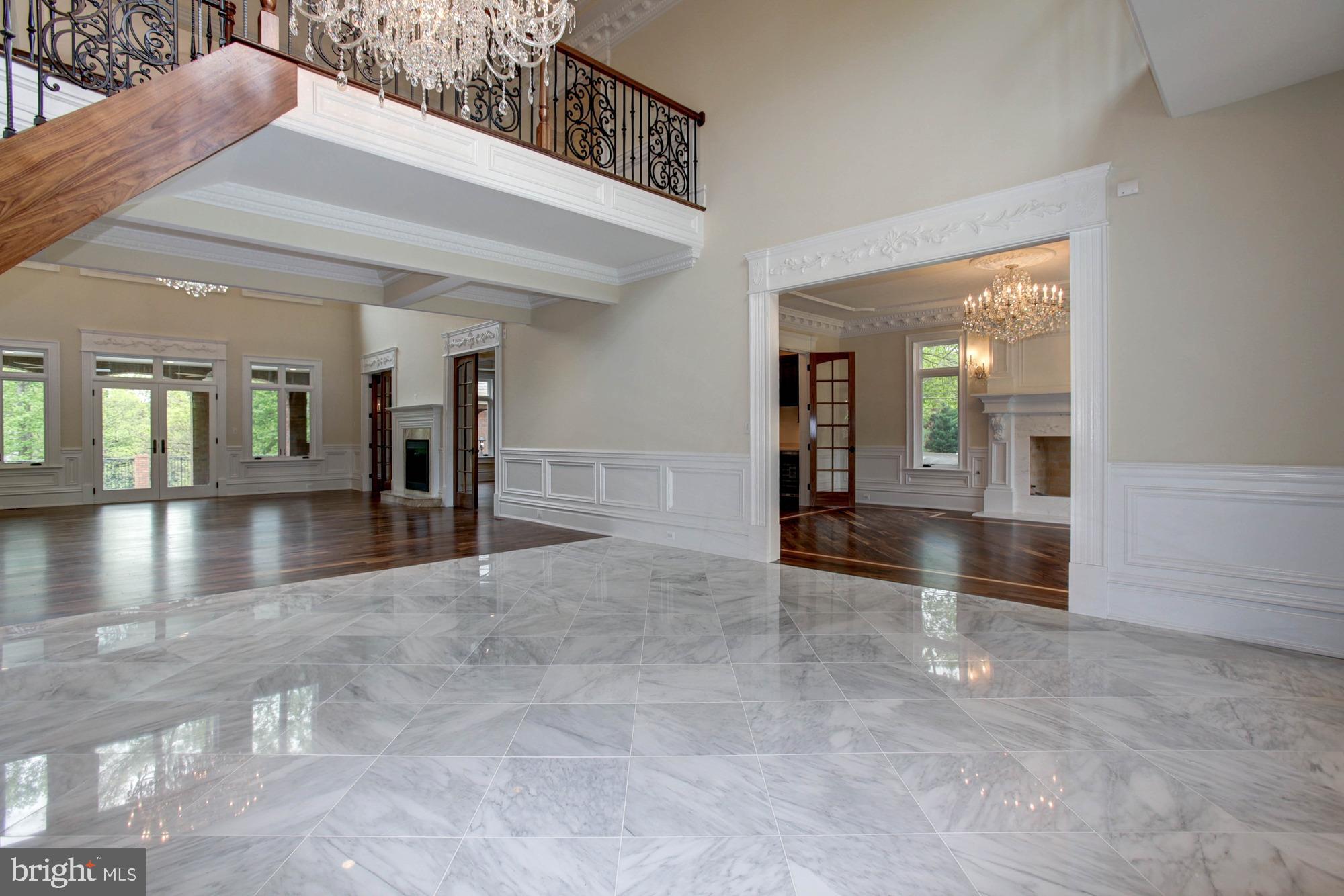 PEACOCK STATION - Residential