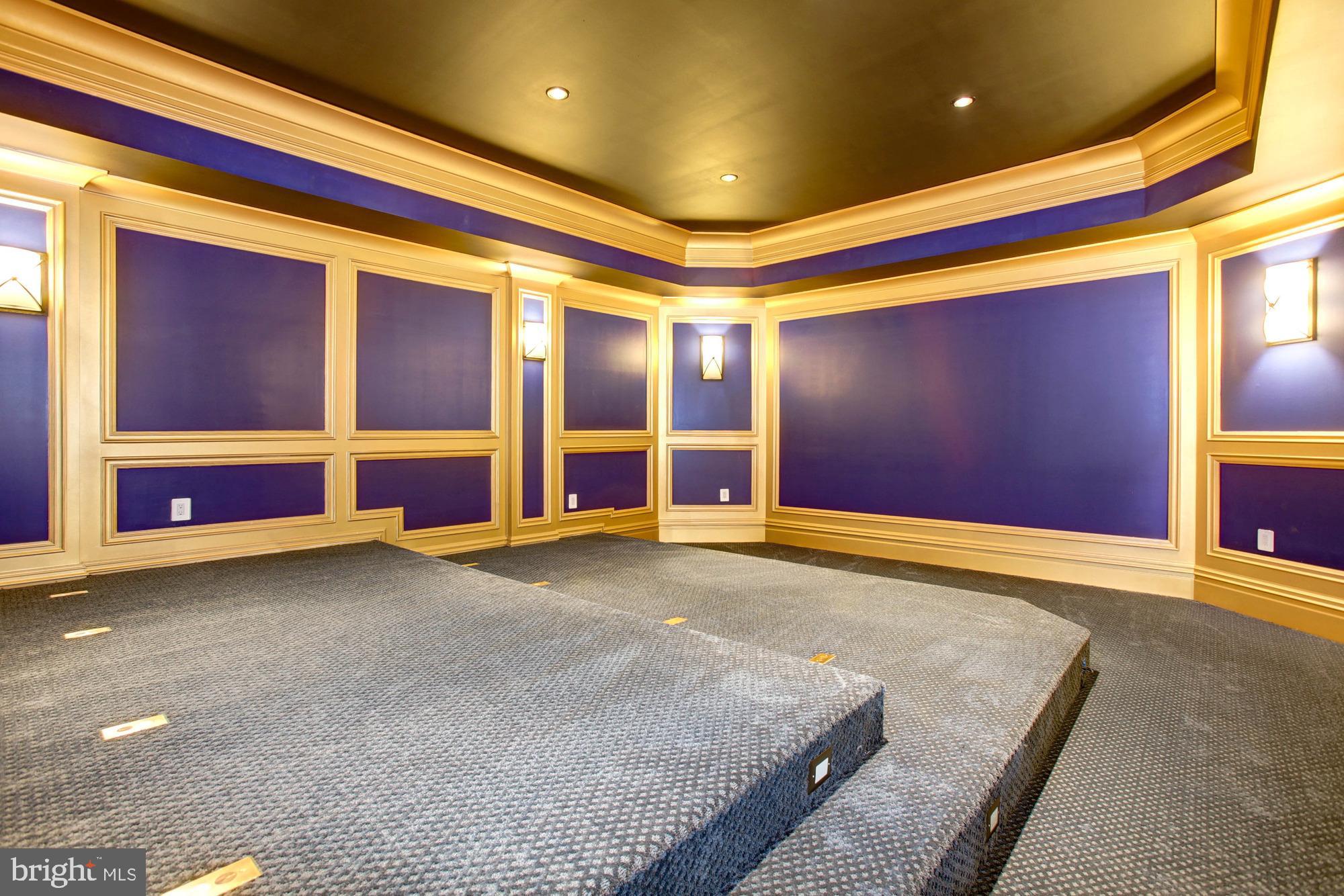 PEACOCK STATION - Residential