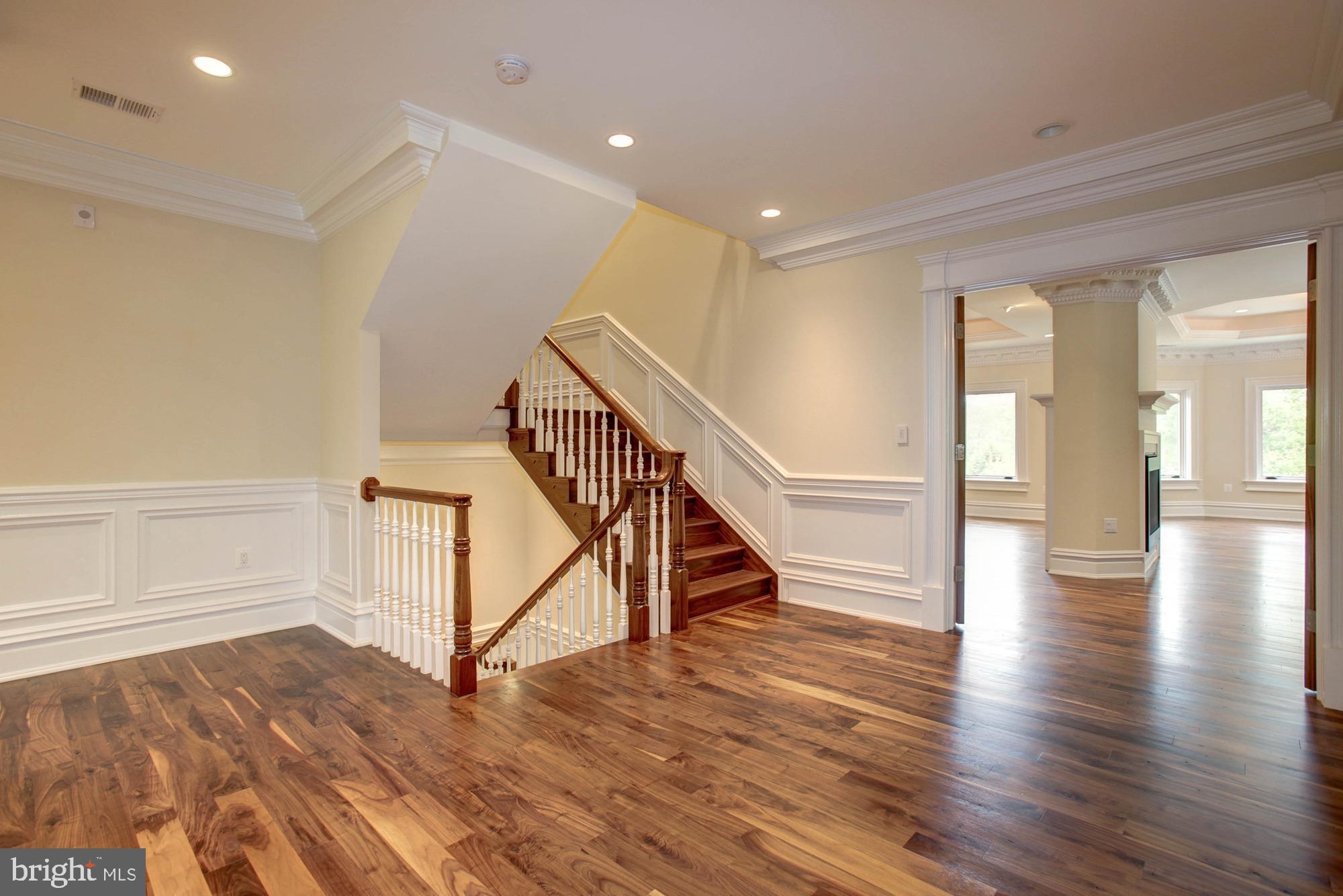 PEACOCK STATION - Residential