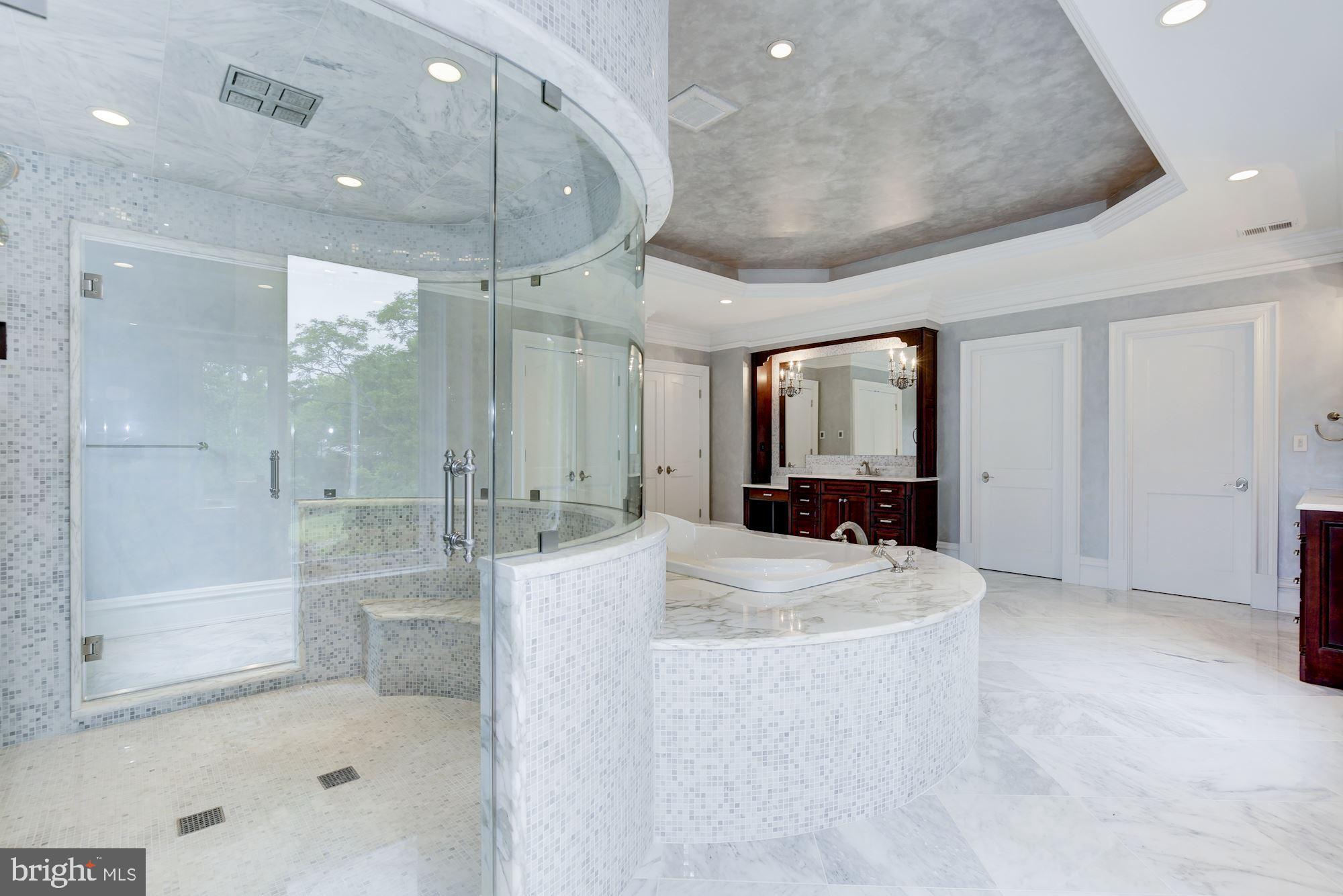 PEACOCK STATION - Residential