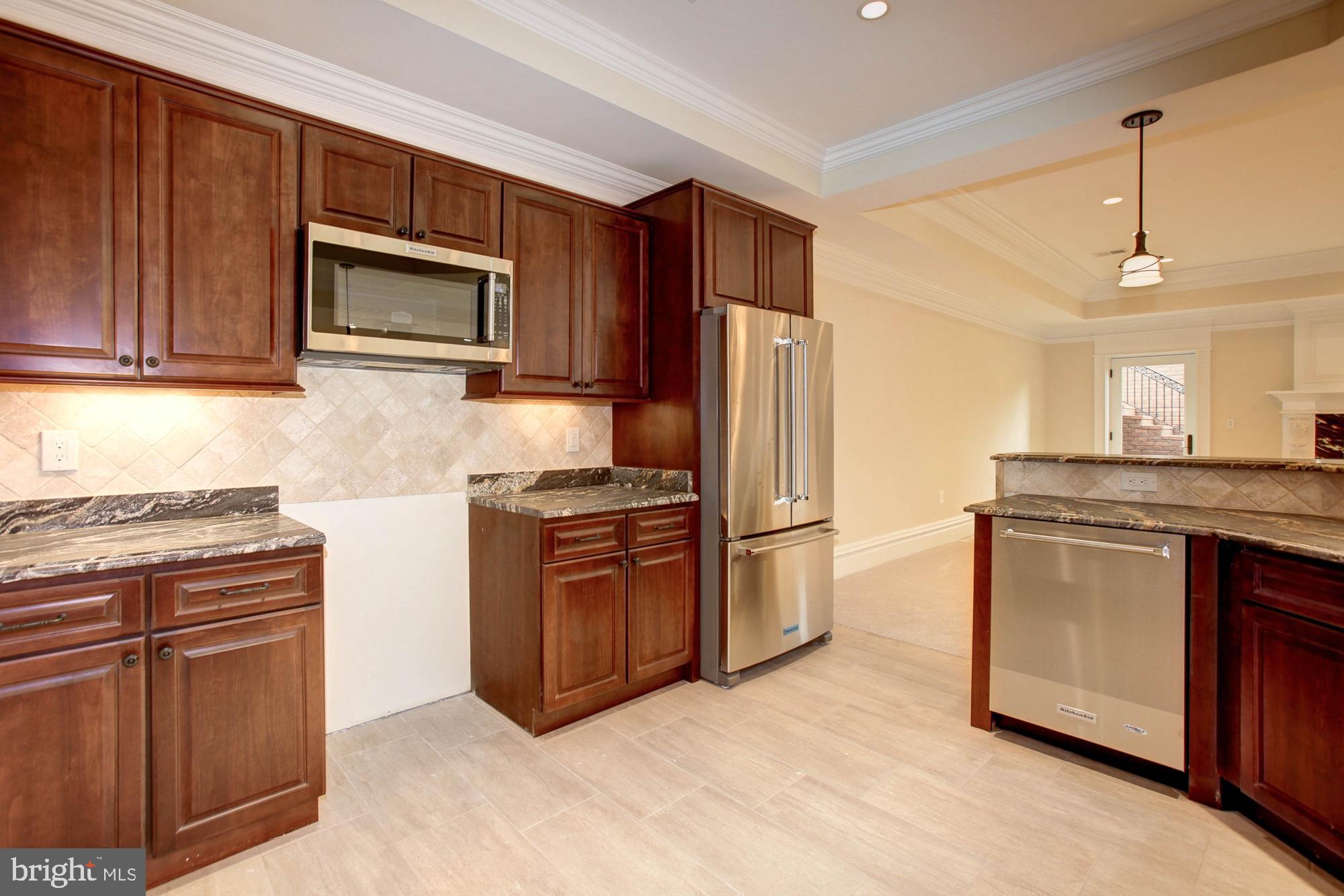 PEACOCK STATION - Residential