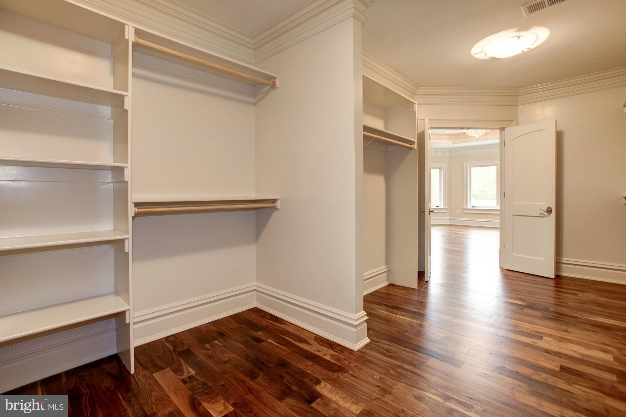 PEACOCK STATION - Residential