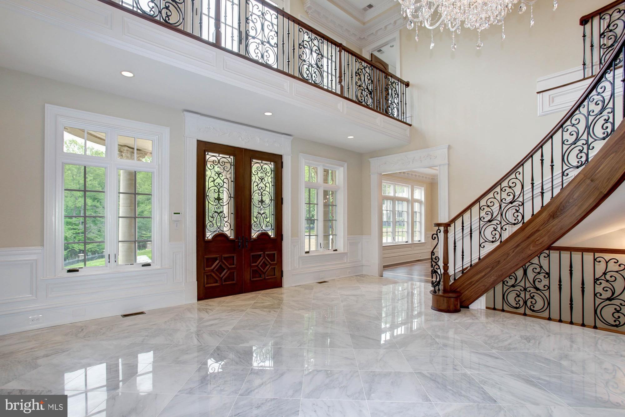 PEACOCK STATION - Residential