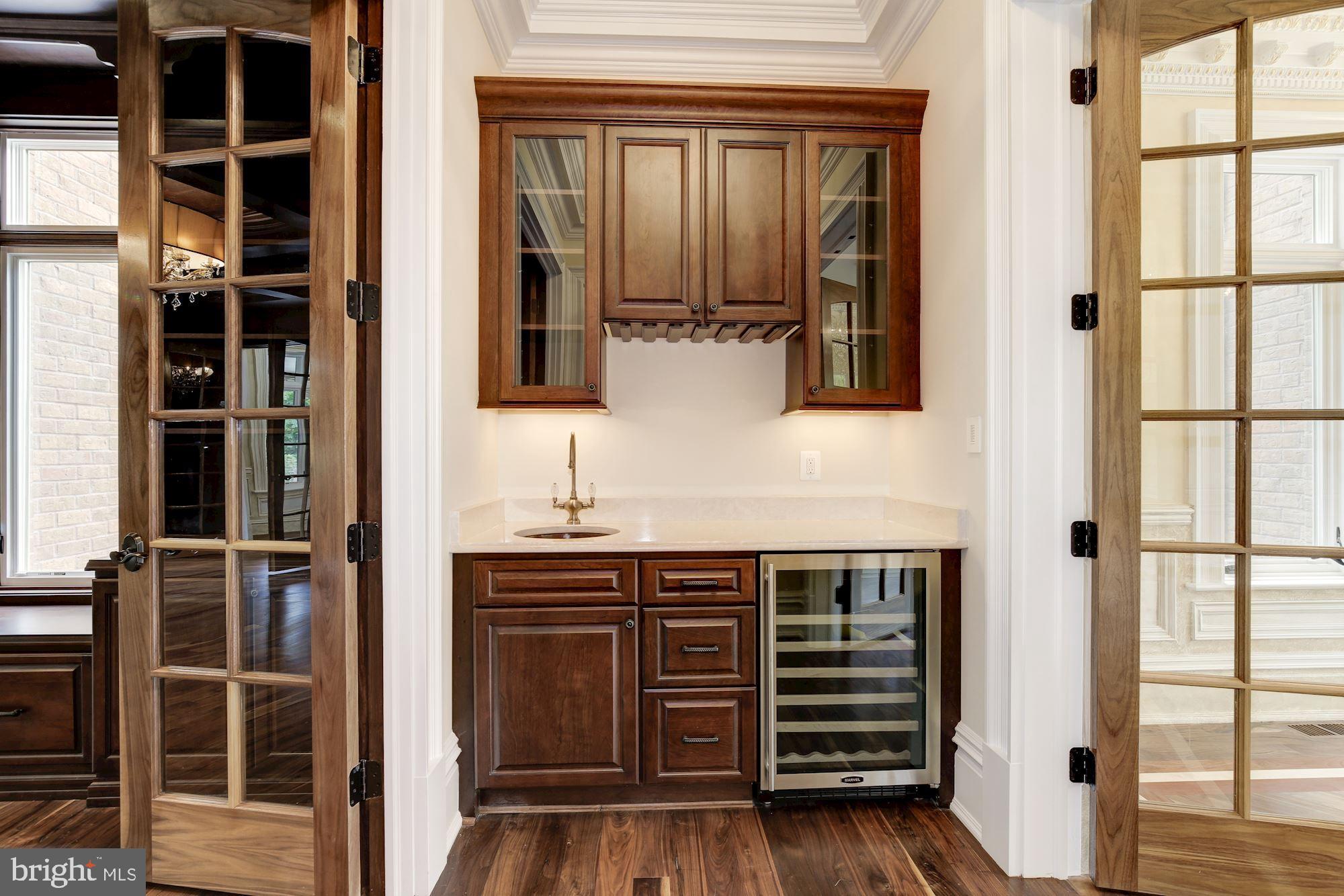 PEACOCK STATION - Residential