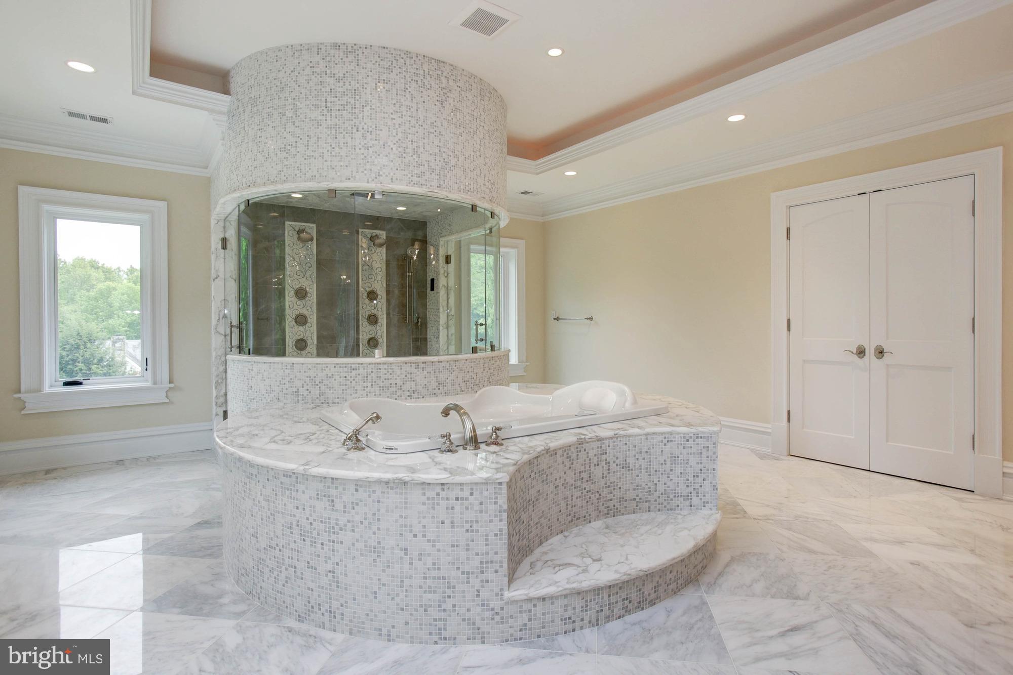 PEACOCK STATION - Residential