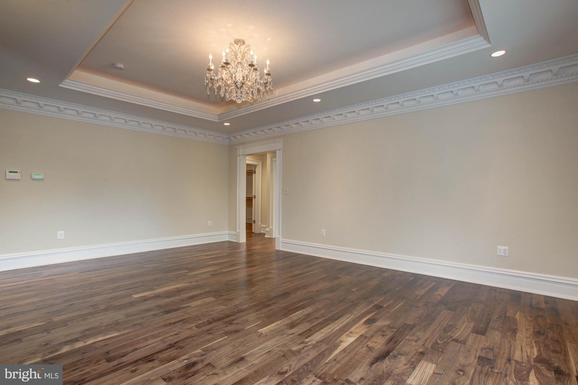 PEACOCK STATION - Residential