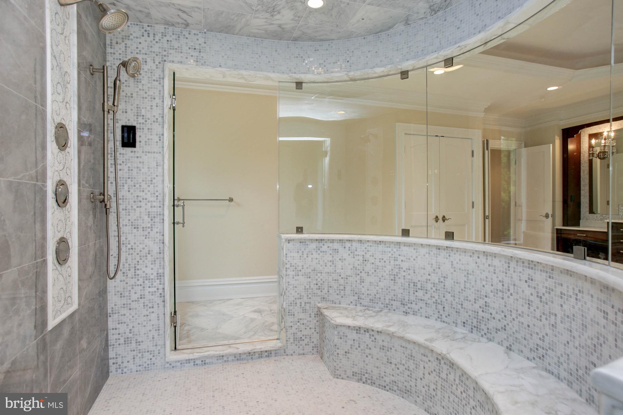 PEACOCK STATION - Residential