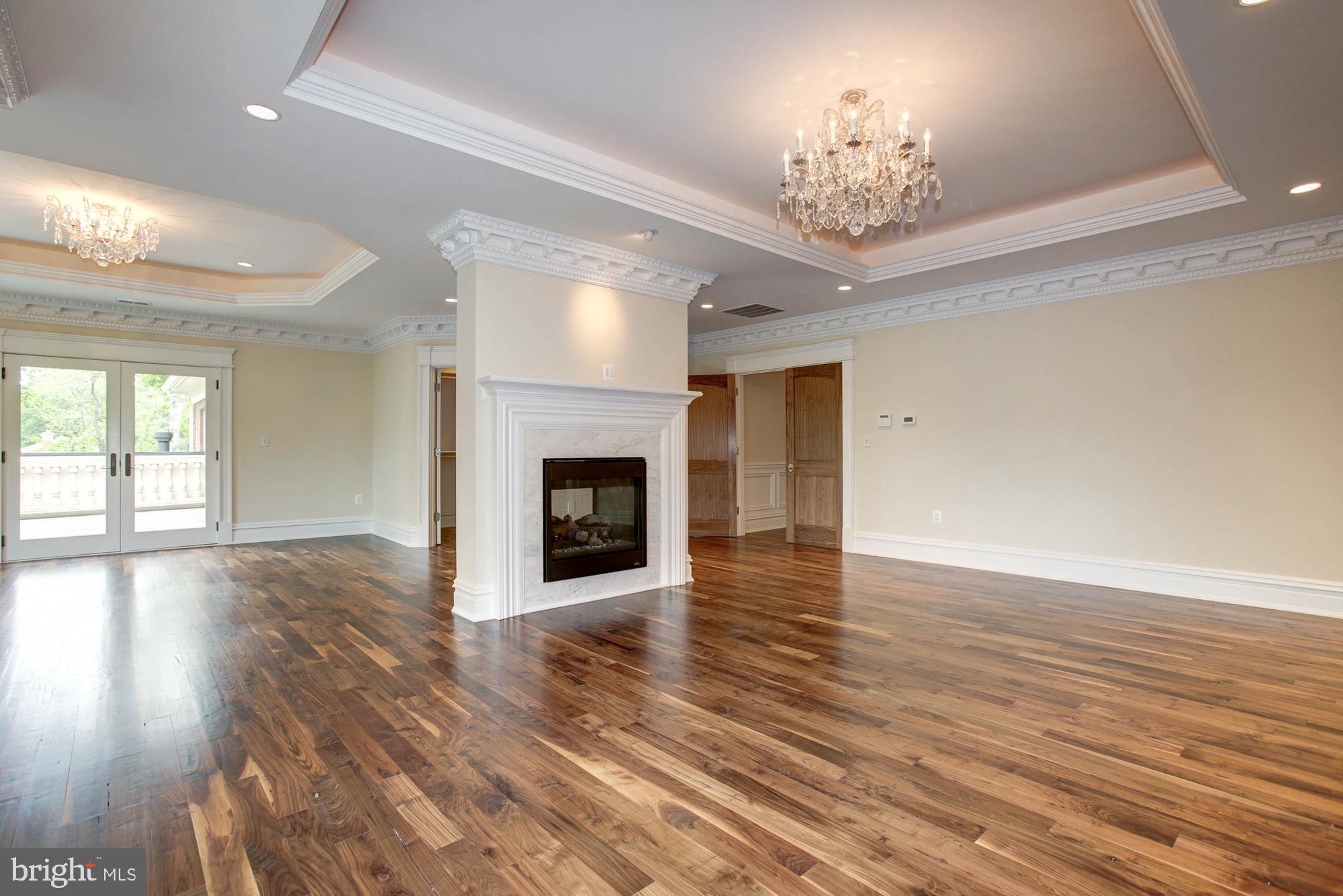 PEACOCK STATION - Residential