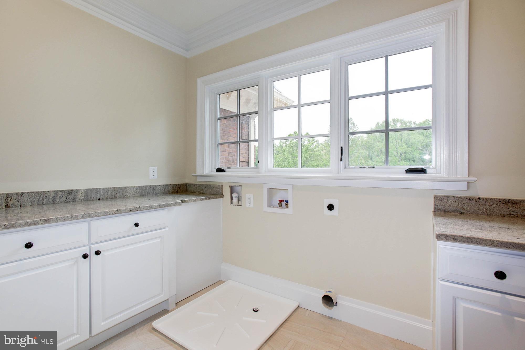 PEACOCK STATION - Residential