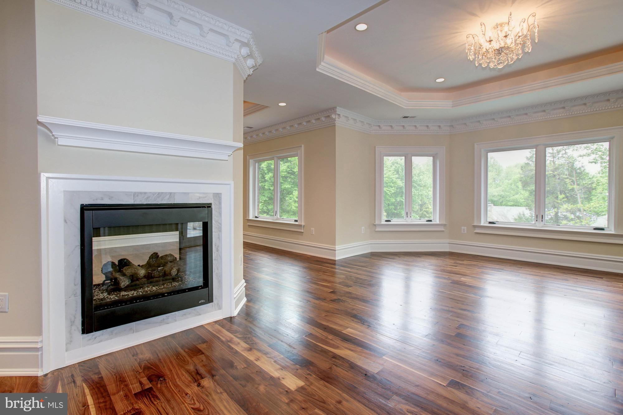 PEACOCK STATION - Residential