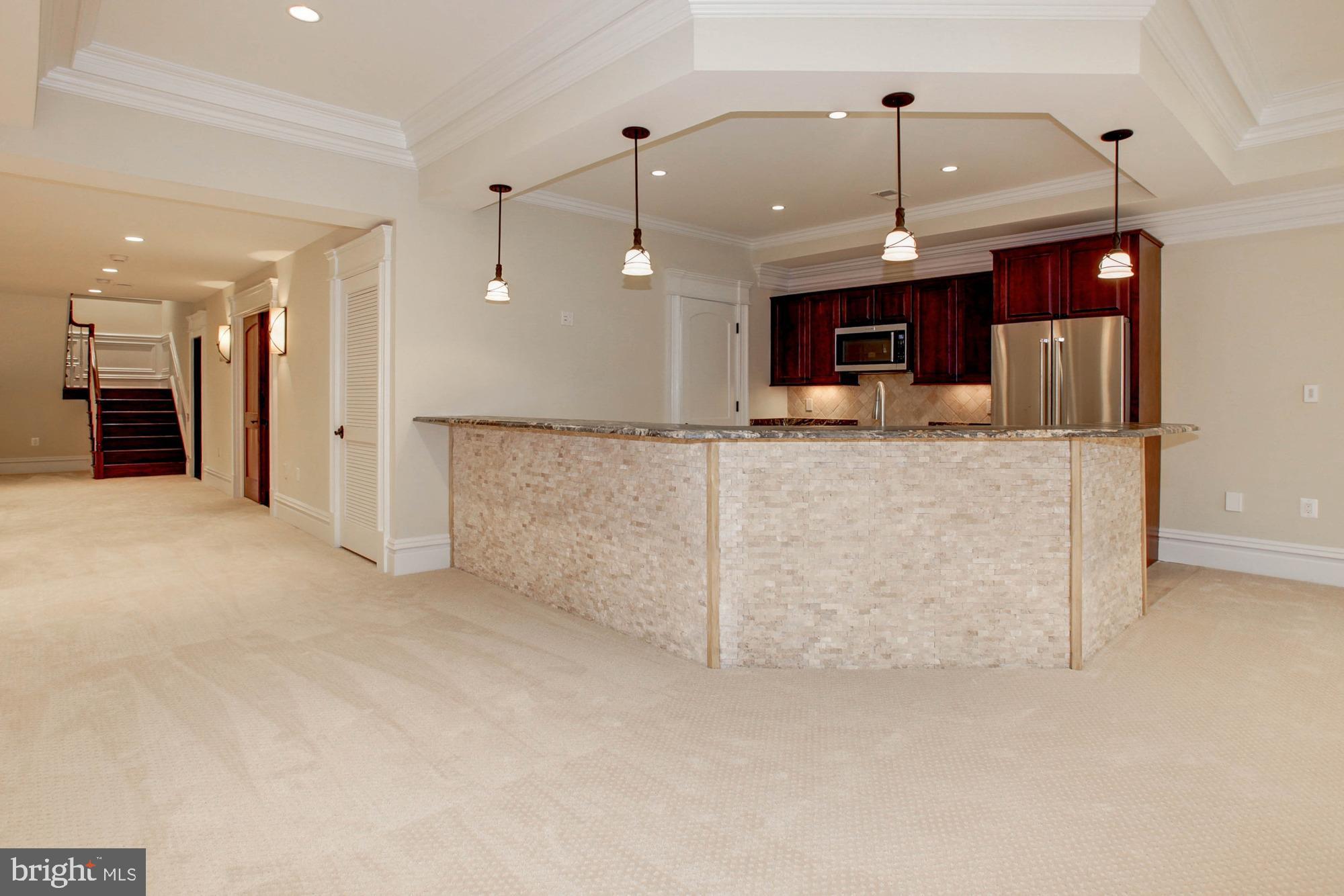 PEACOCK STATION - Residential