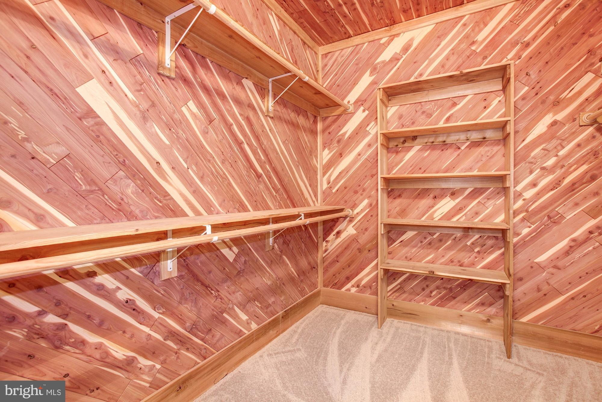 PEACOCK STATION - Residential