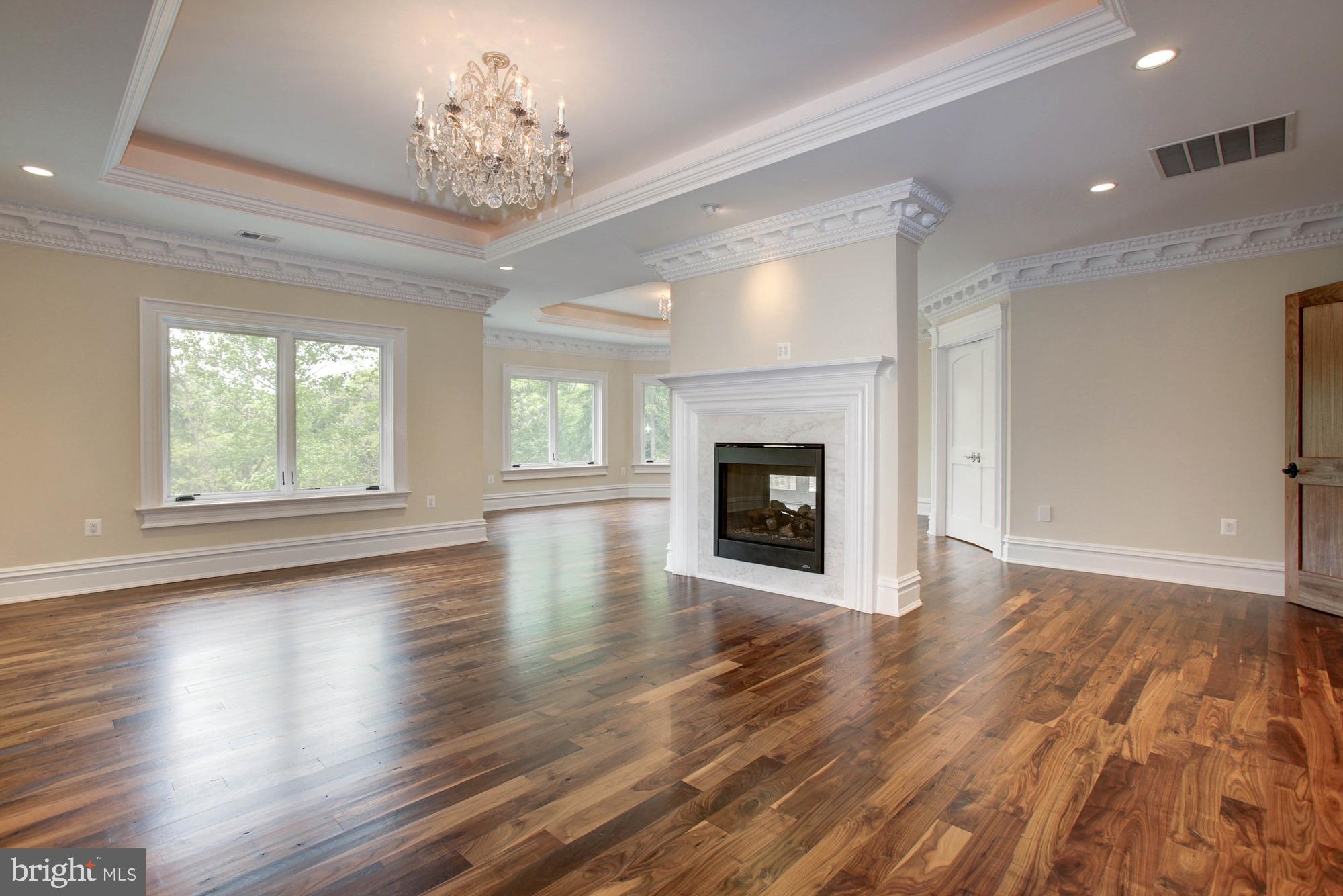 PEACOCK STATION - Residential