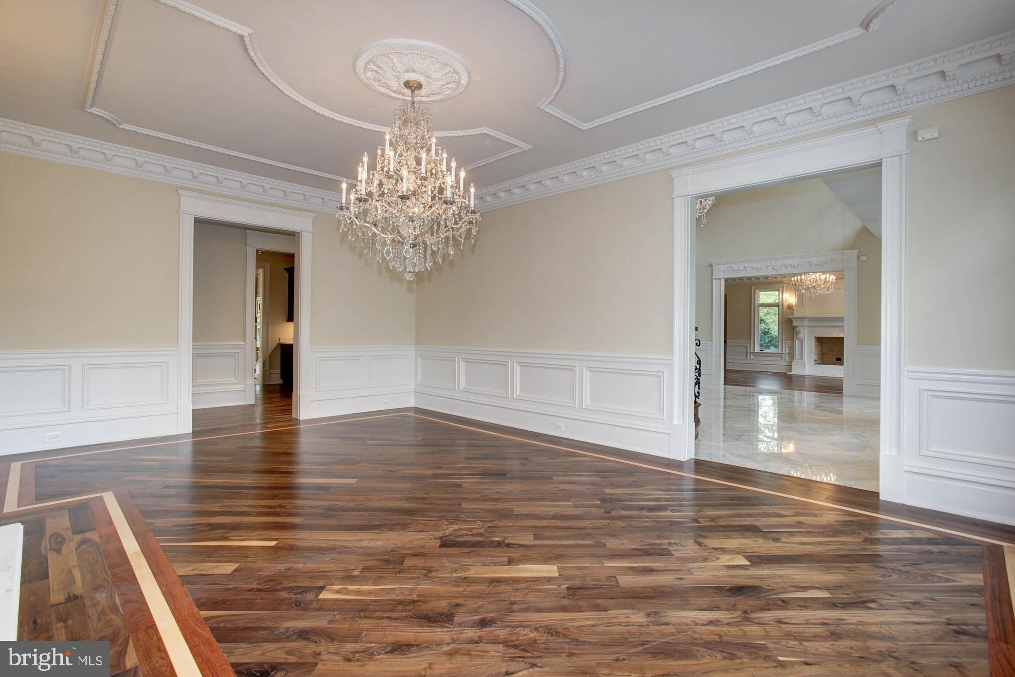 PEACOCK STATION - Residential