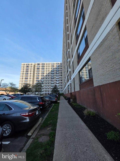 Condo For Rent - 4600 Duke Street #507<br/> Alexandria City County, ALEXANDRIA, VA 22304