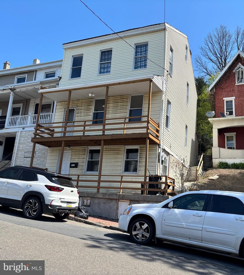 Photo of 212 N George Street, POTTSVILLE, PA 17901 (MLS # PASK2020962)