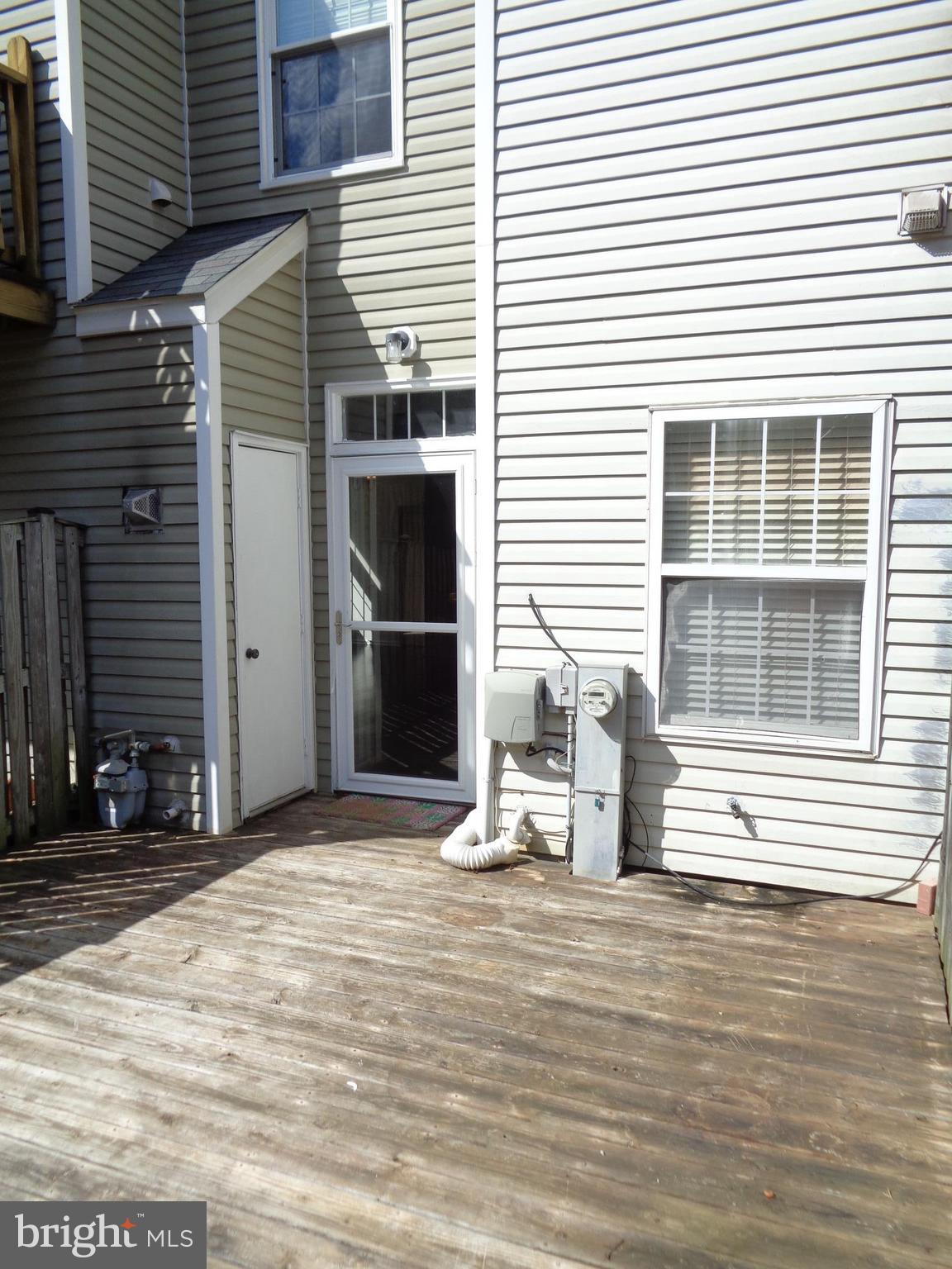 STONEHAVEN MEWS IN CROFTON VILLAGE - Residential