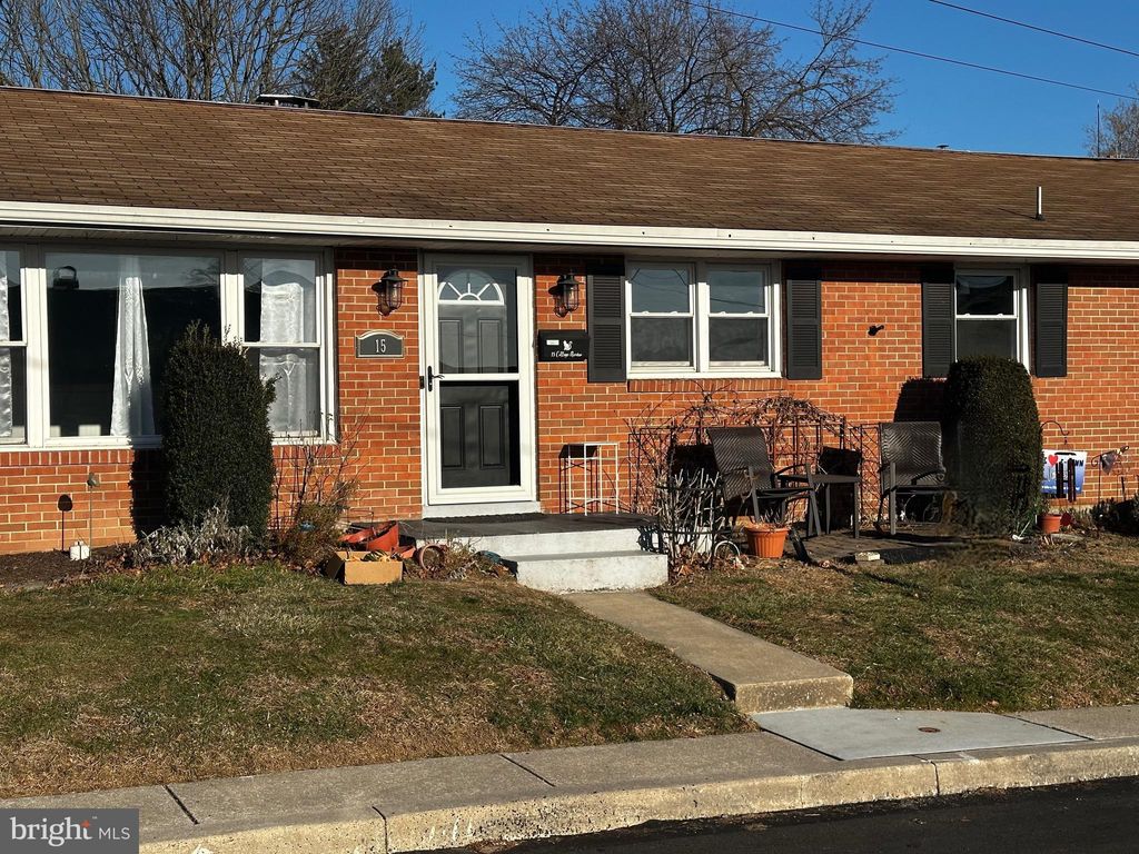 Photo of 15 Cottage Avenue, ELIZABETHTOWN, PA 17022 (MLS # PALA2080438)