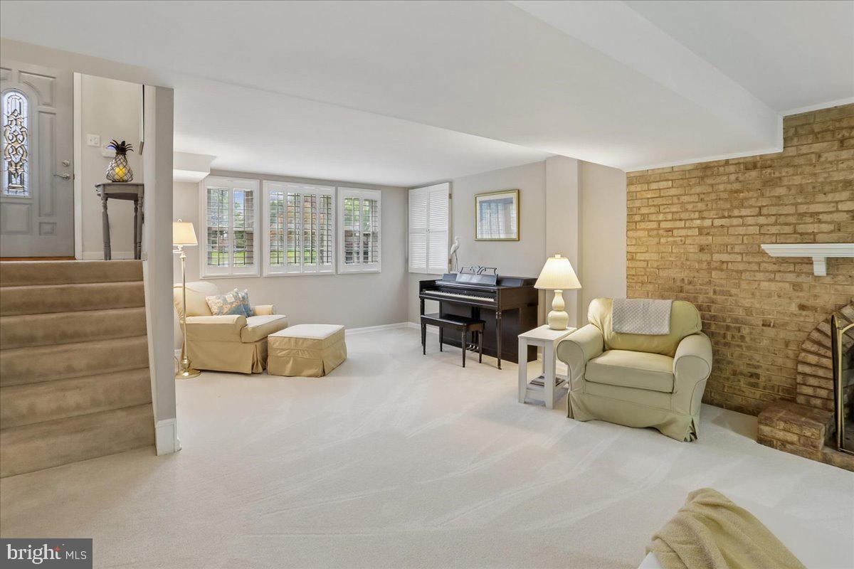 OLNEY ACRES - Residential