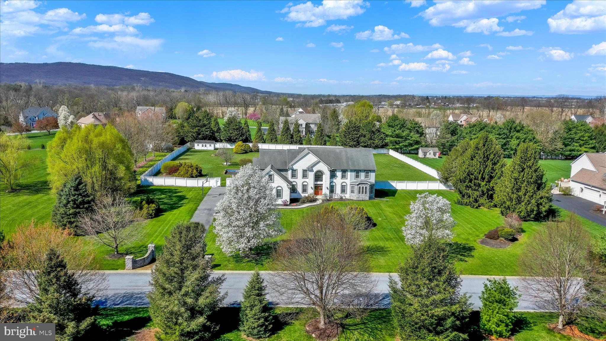 DUFFIELD CROSSING - Residential