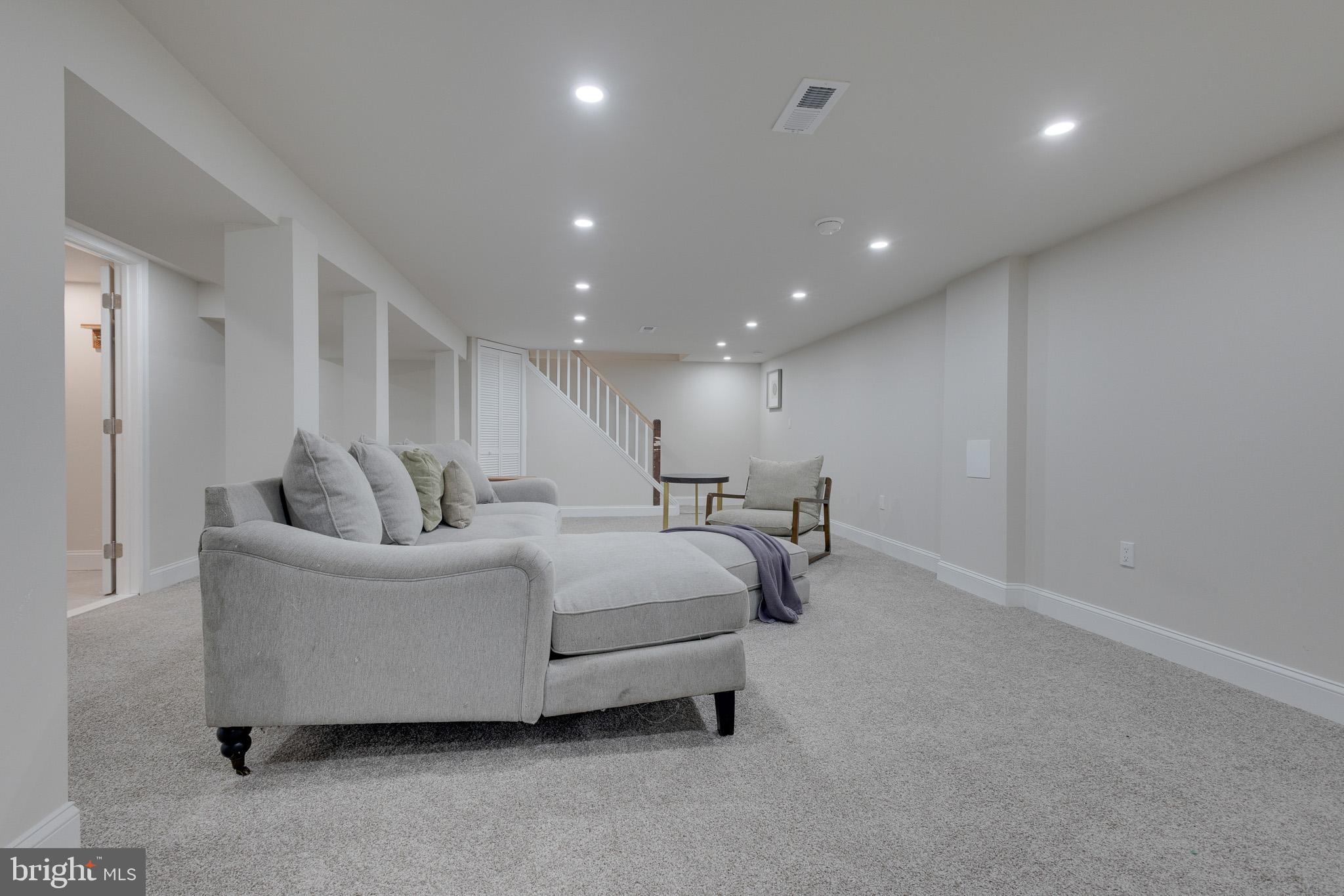 WYNNEWOOD - Residential