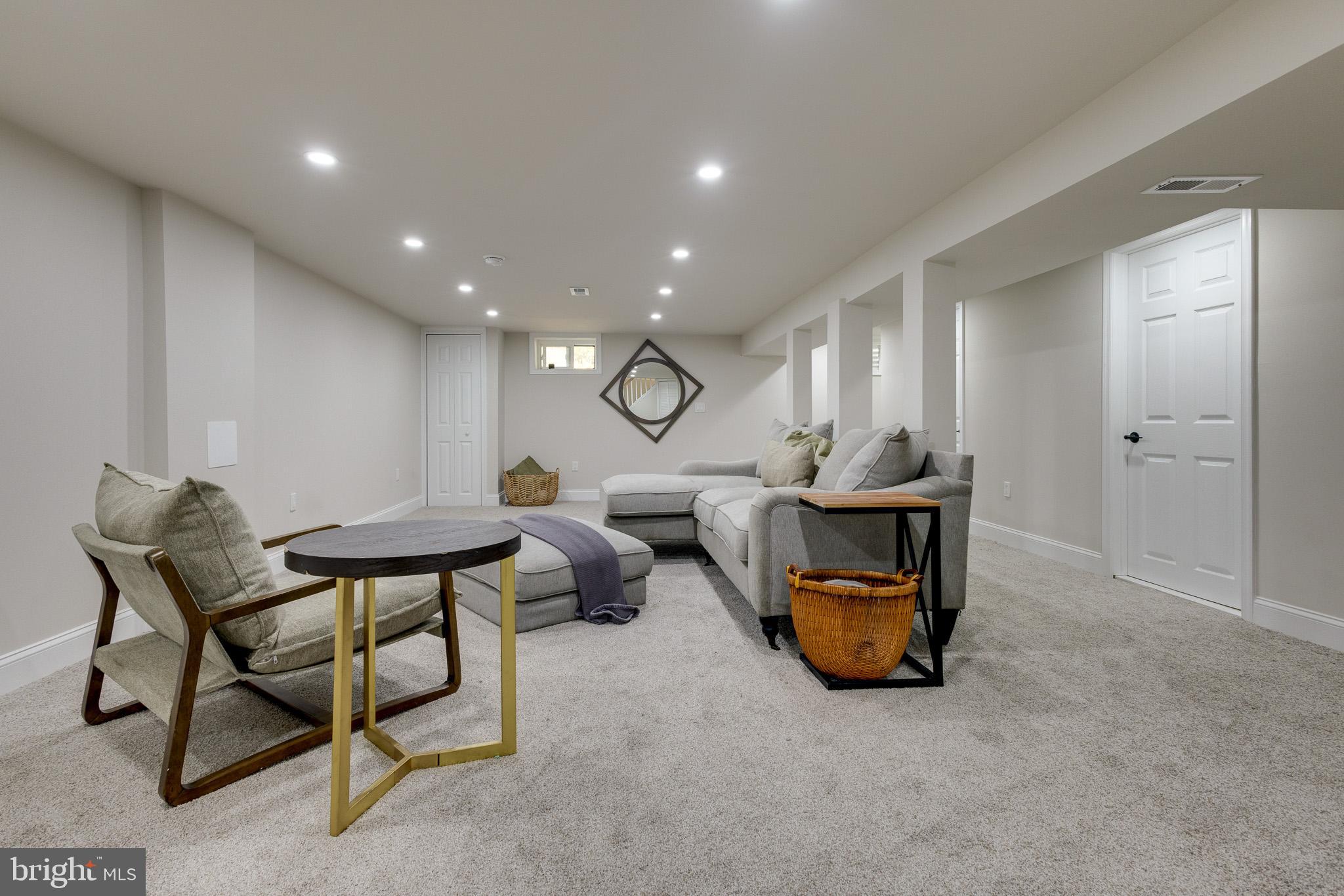 WYNNEWOOD - Residential