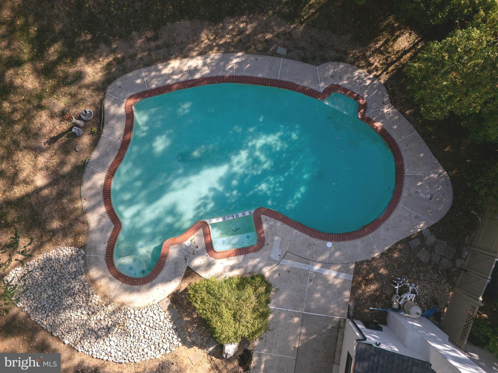 WYNNEWOOD - Residential