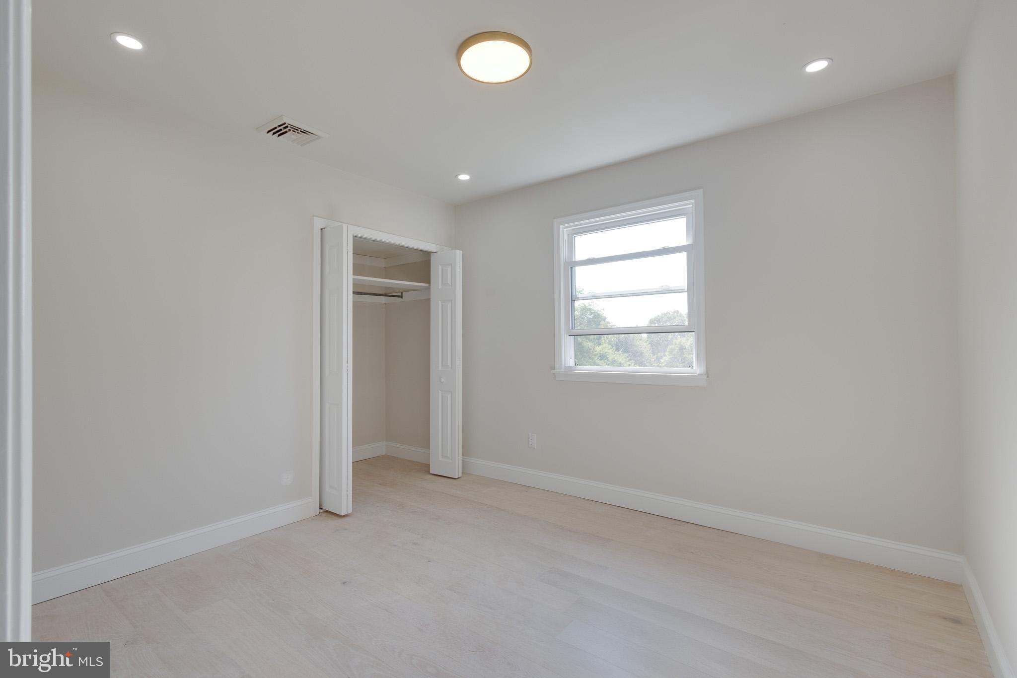 WYNNEWOOD - Residential