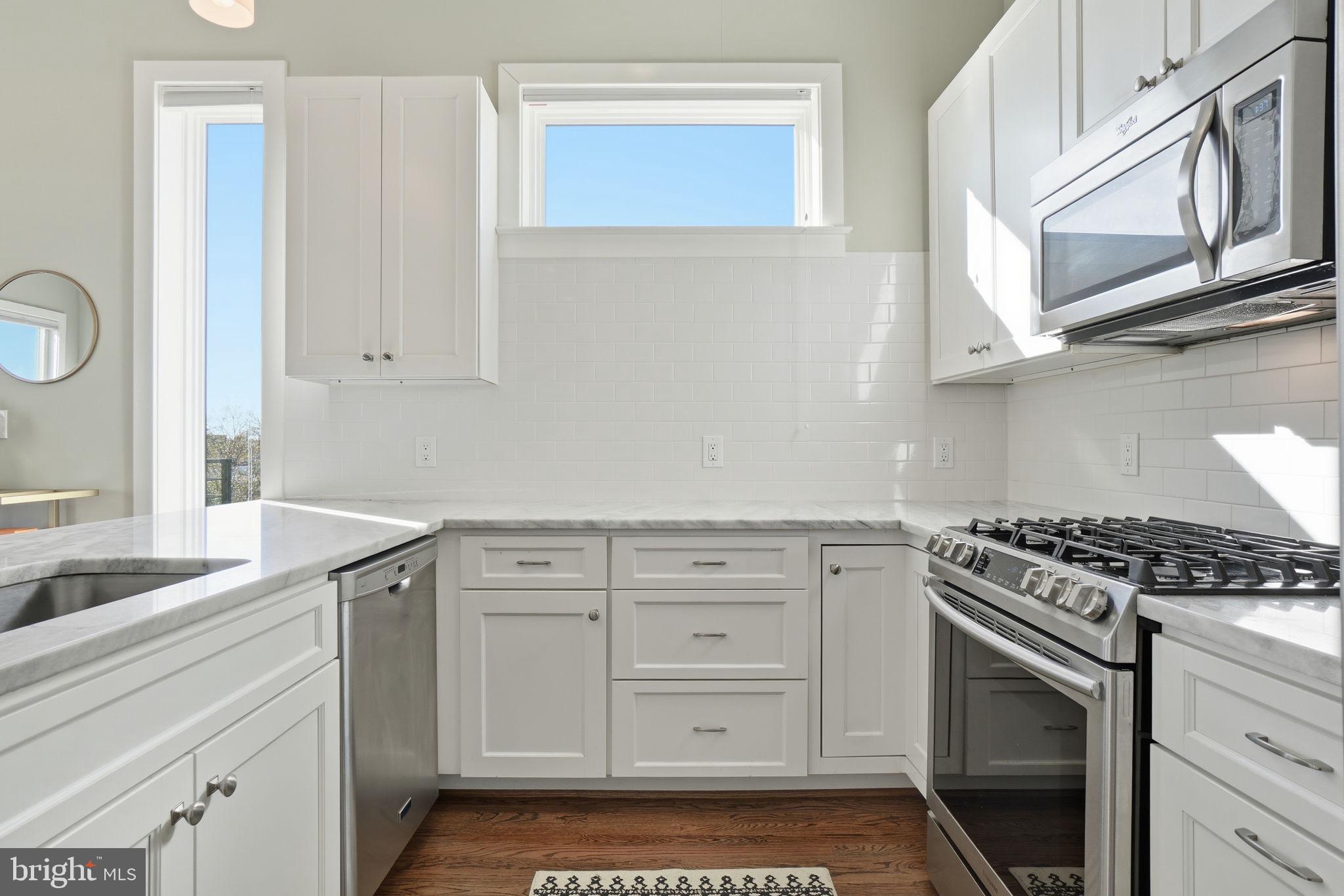 3222 WARDER STREET NW 6