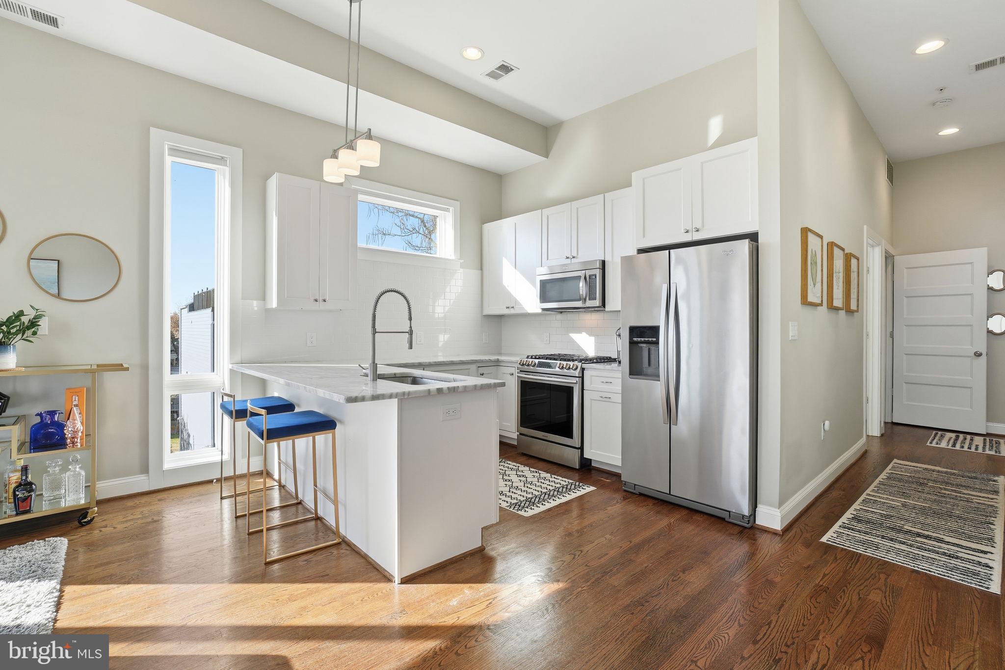 3222 WARDER STREET NW 6