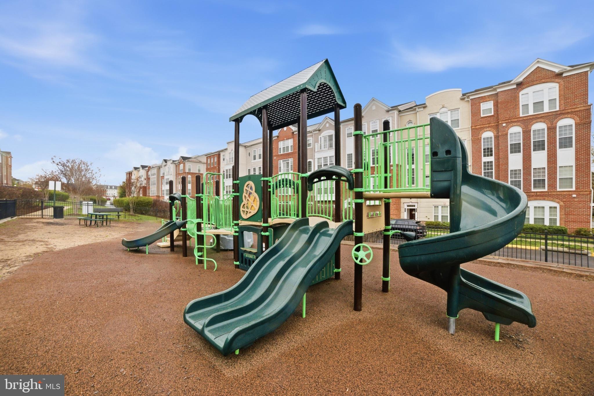 POTOMAC CLUB II - Residential