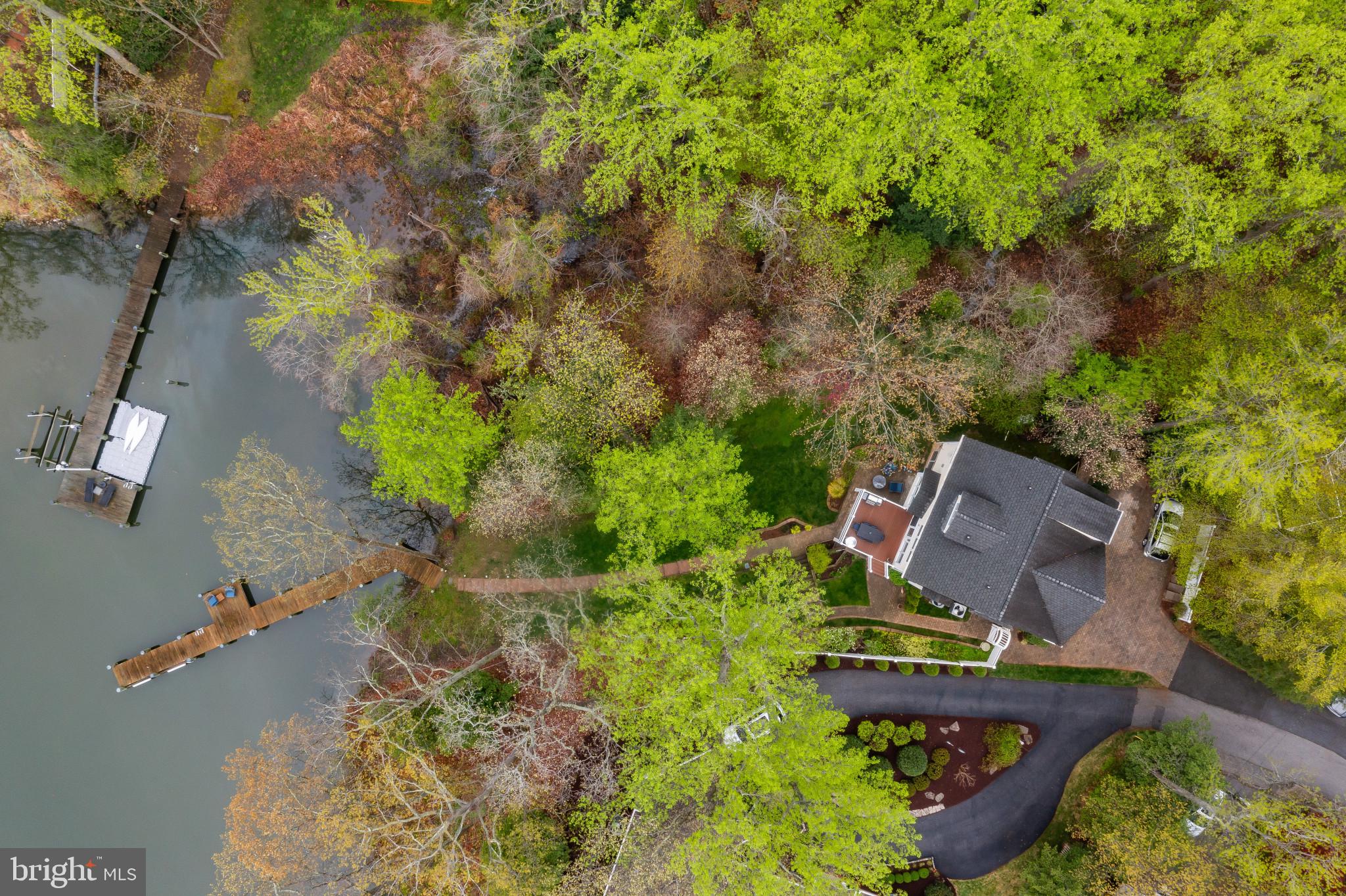 ANNAPOLIS ROADS - Residential